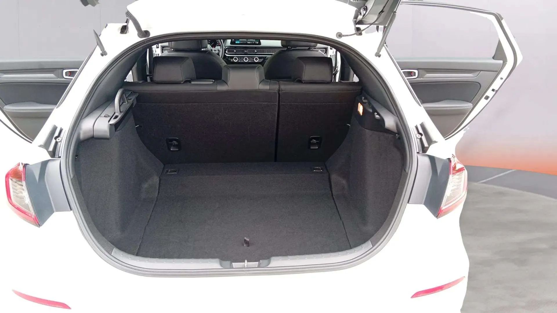 Honda Civic 2.0 i-MMD Sport CVT - foto 25