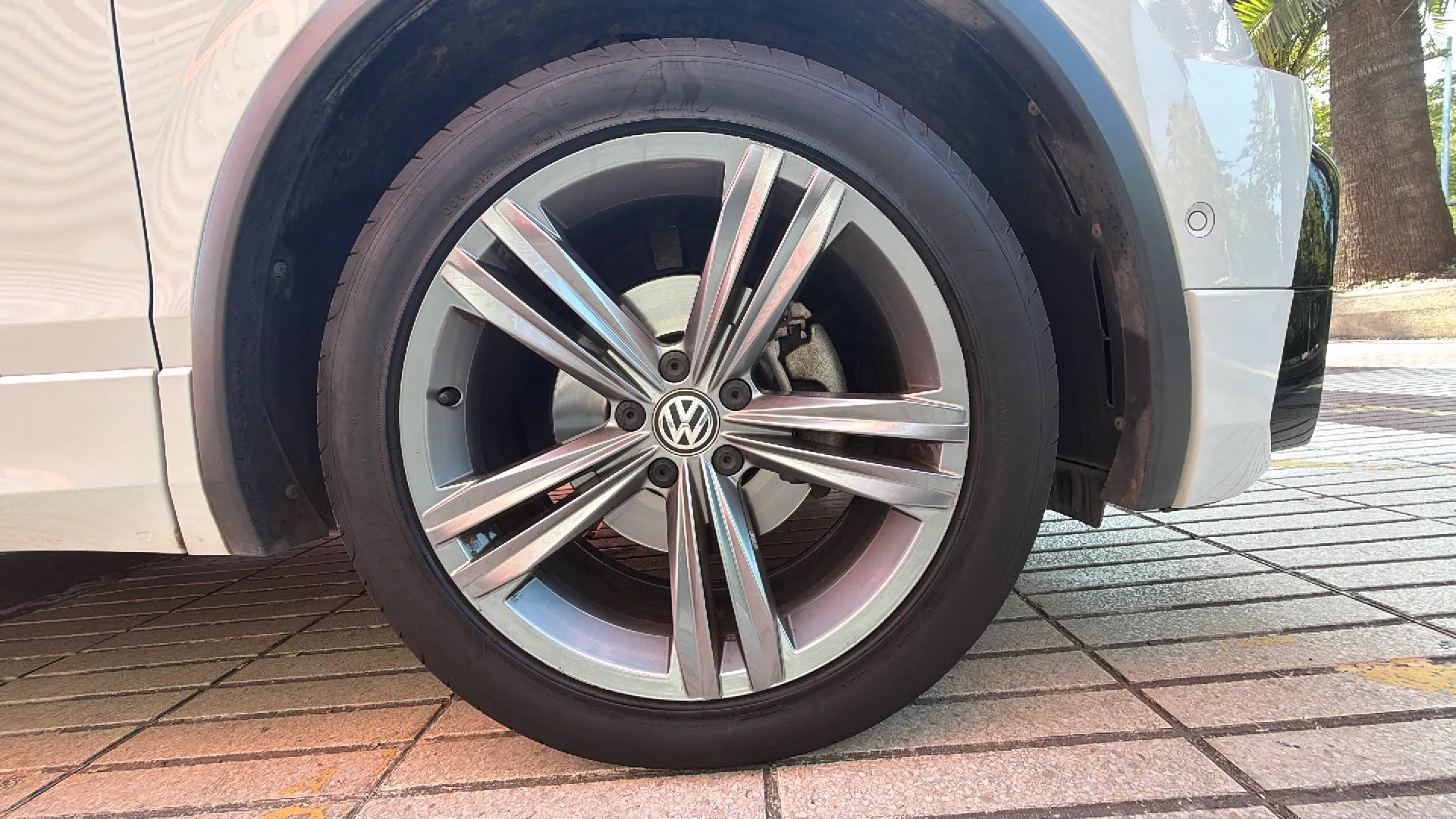 Volkswagen Tiguan Advance 1.4 ACT TSI DSG - foto 19