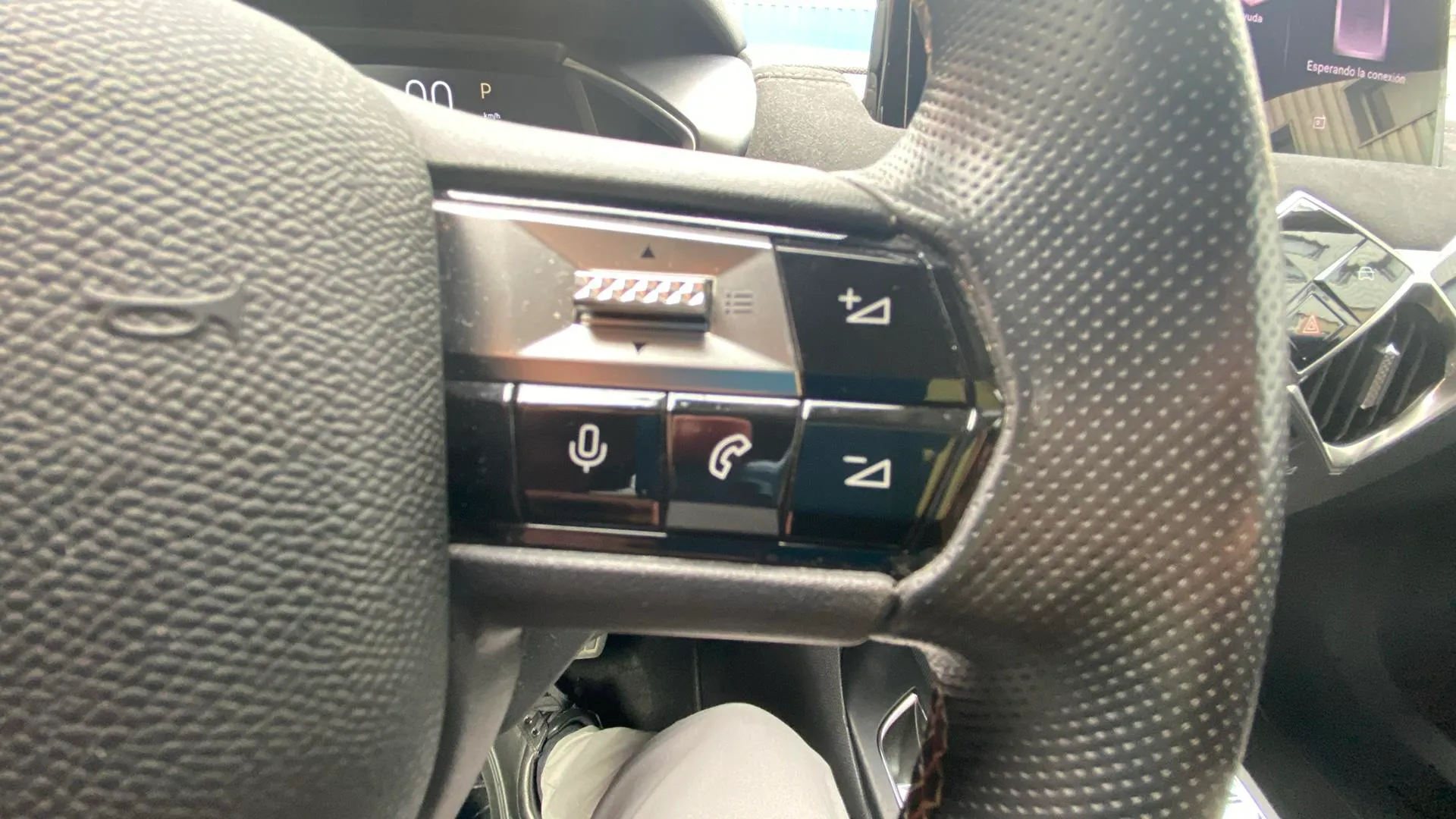 DS DS 3 Crossback PureTech 130 Bastille - foto 17
