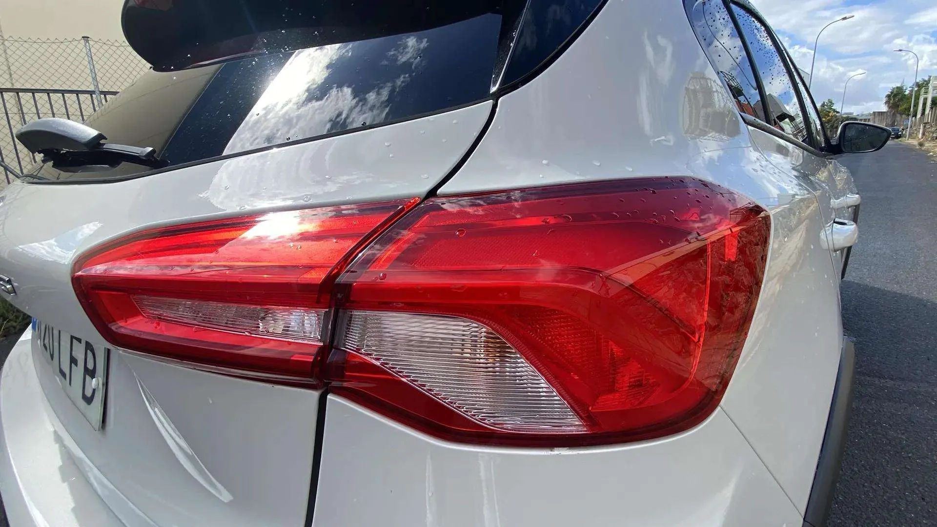 Ford Focus 2.0 - foto 35