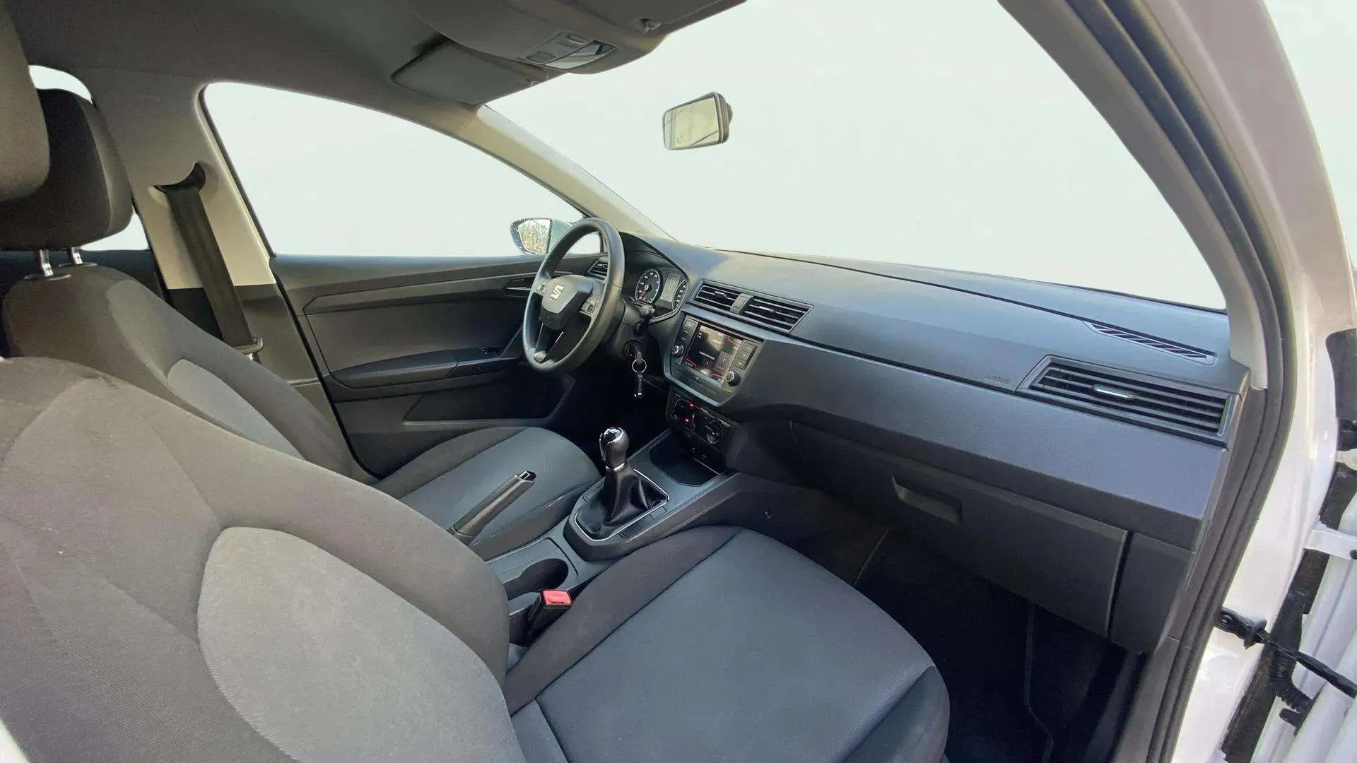 SEAT Ibiza 1.0 MPI Reference Plus - foto 17