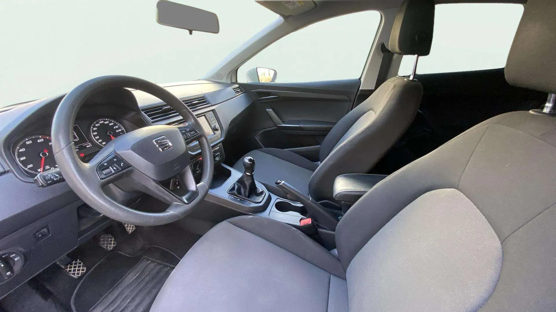 SEAT Ibiza 1.0 MPI Reference Plus - foto 13