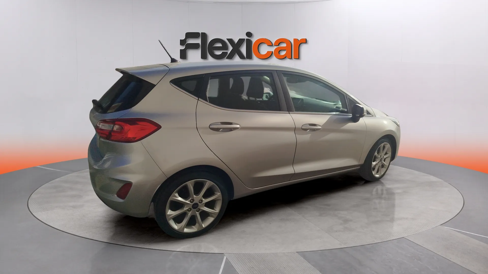 Ford Fiesta 1.5 TDCi Titanium - foto 5