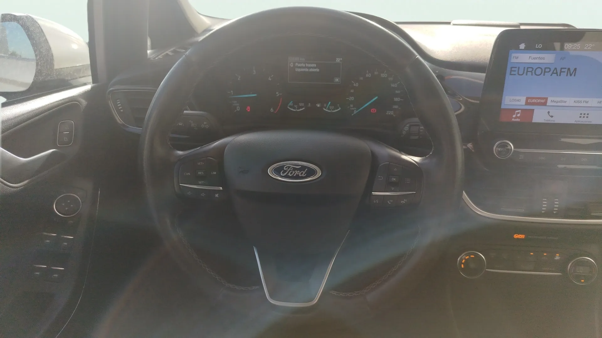 Ford Fiesta 1.5 TDCi Titanium - foto 11