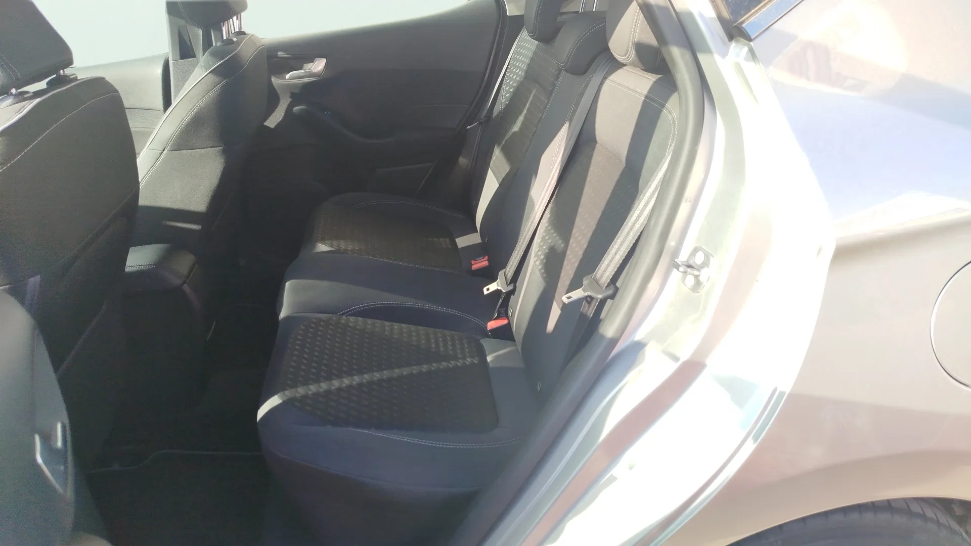 Ford Fiesta 1.5 TDCi Titanium - foto 15