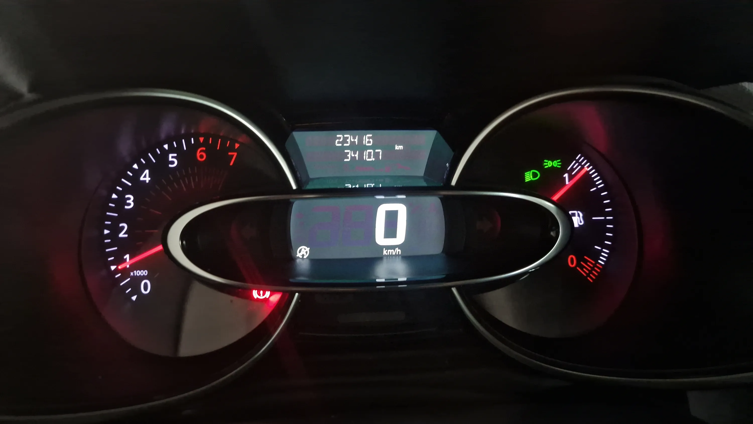 Renault Clio Zen Energy TCe -18 - foto 9