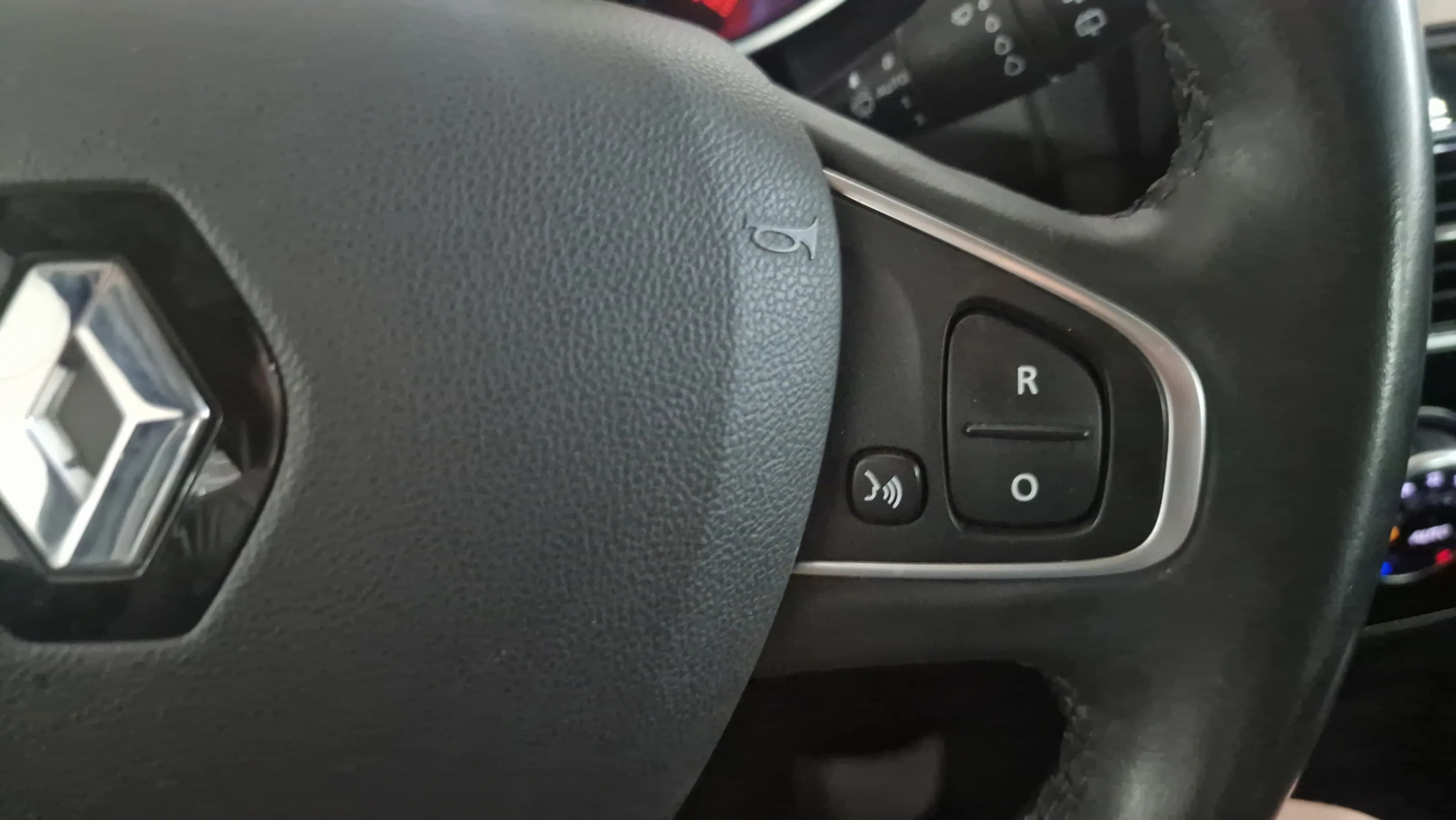 Renault Clio Zen Energy TCe -18 - foto 19
