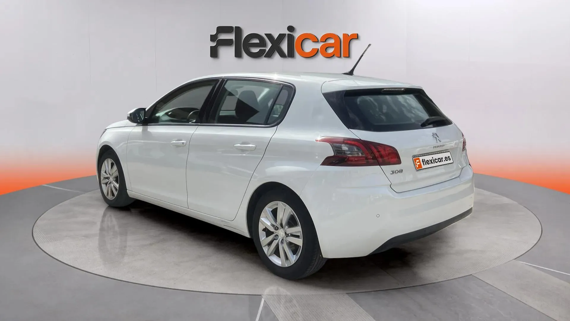 Peugeot 308 Allure BlueHDi 130 EAT8 - foto 3