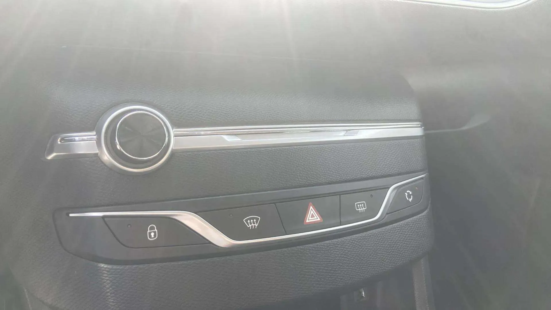 Peugeot 308 Allure BlueHDi 130 EAT8 - foto 16