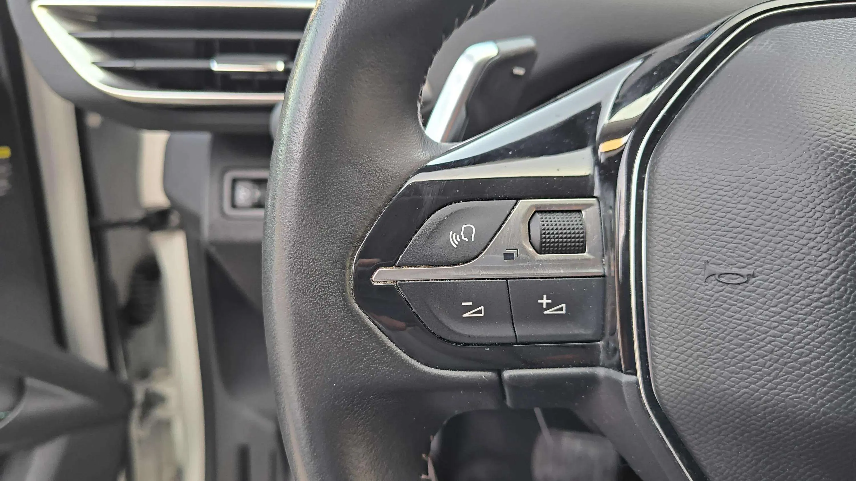 Peugeot 5008 1.5 BlueHDi Allure Pack EAT8 - foto 15
