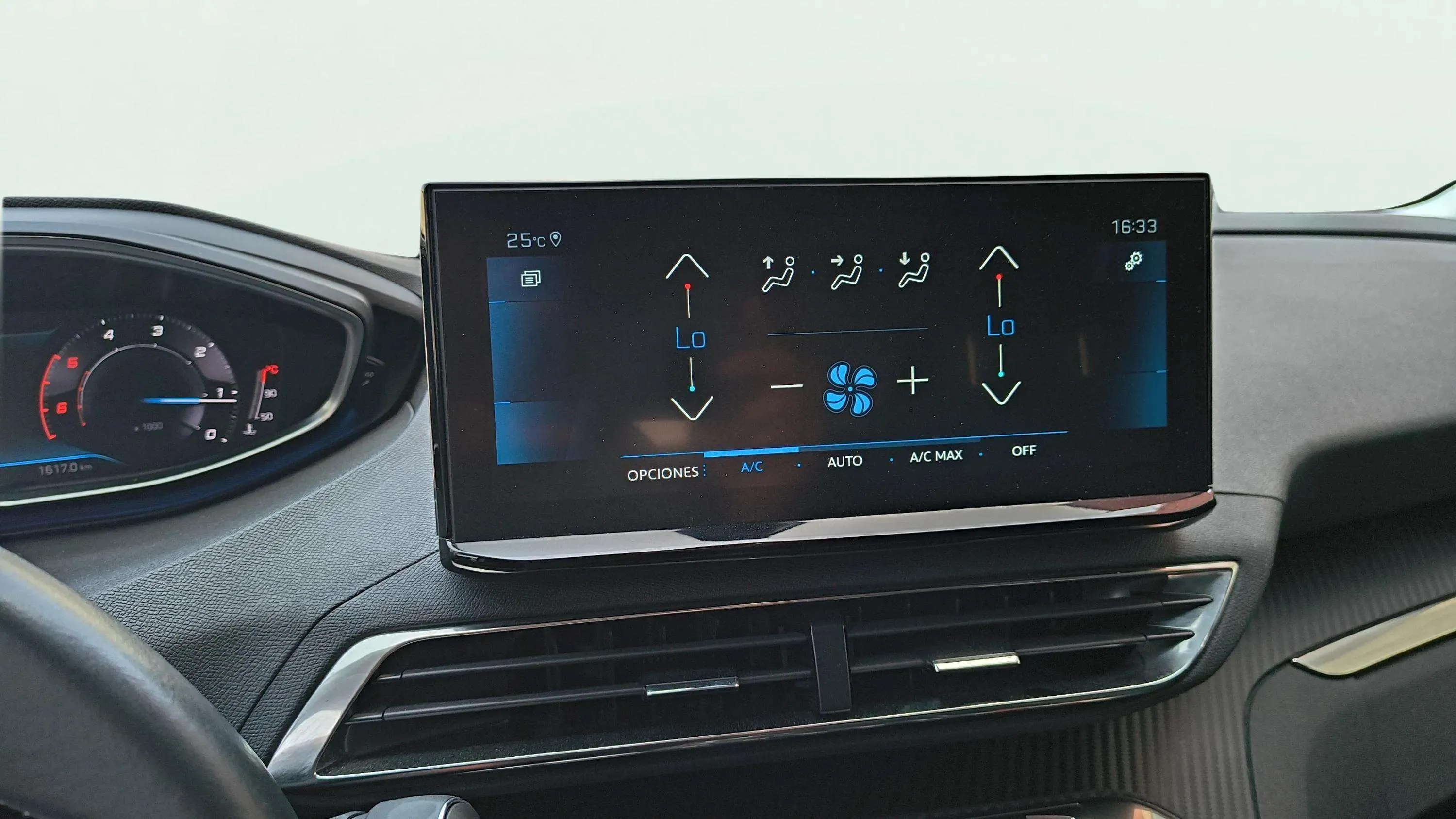 Peugeot 5008 1.5 BlueHDi Allure Pack EAT8 - foto 18