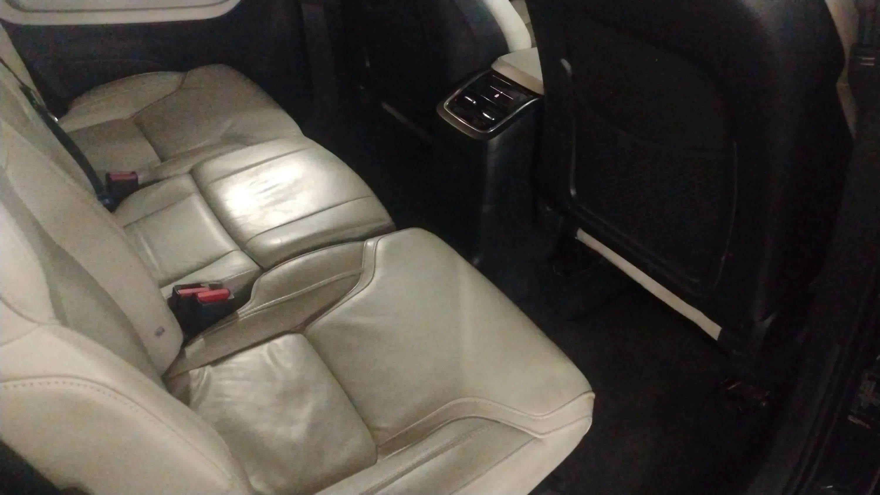 Volvo XC90 2.0 T8 AWD Plus Dark Recharge - foto 15