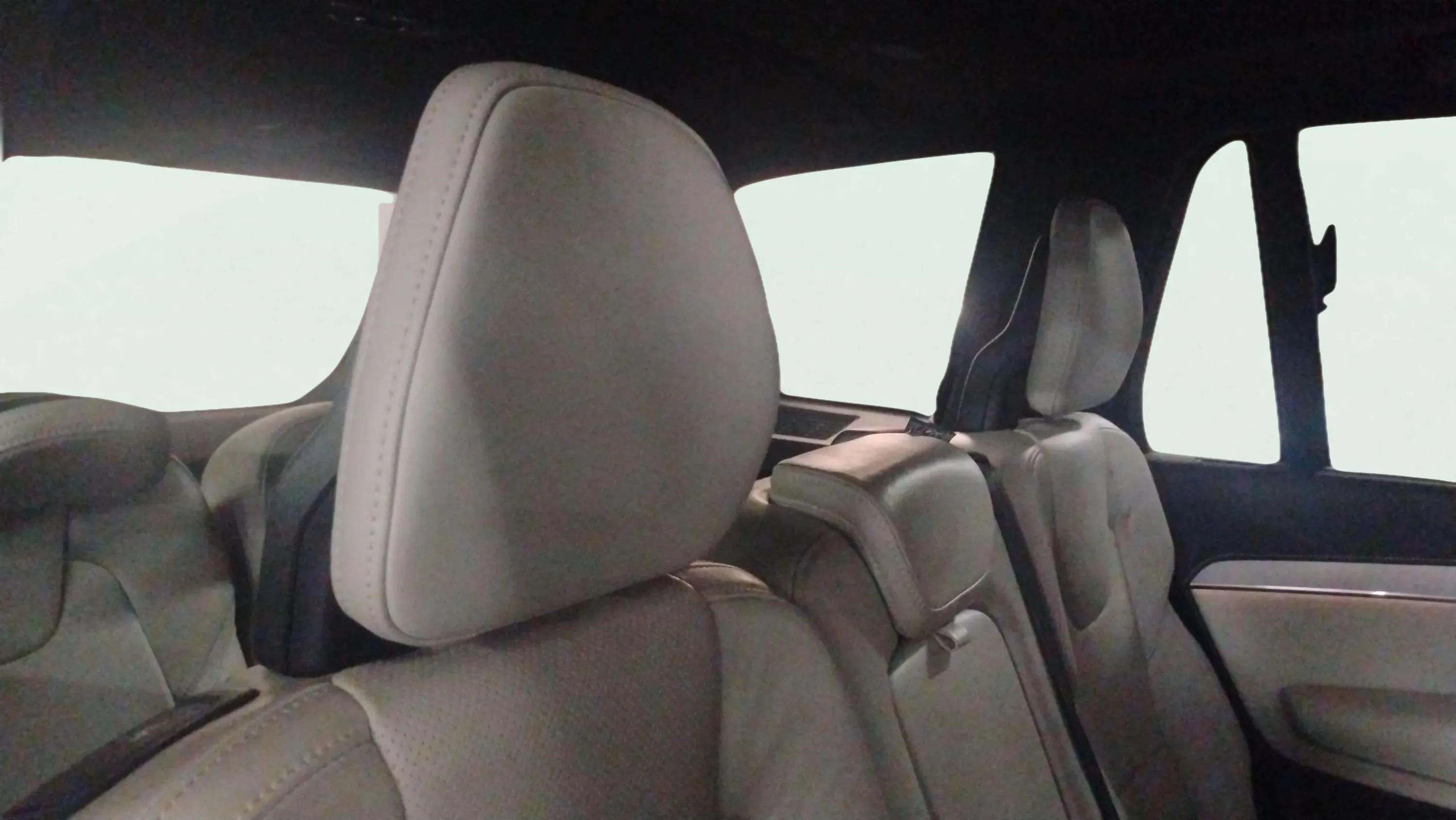 Volvo XC90 2.0 T8 AWD Plus Dark Recharge - foto 17
