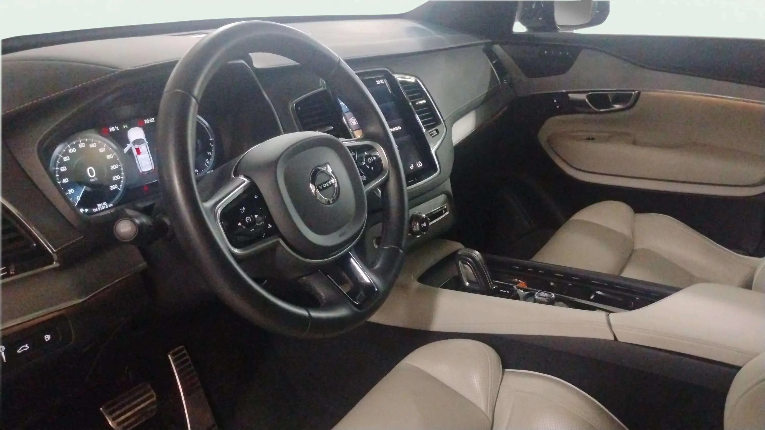Volvo XC90 2.0 T8 AWD Plus Dark Recharge - foto 6