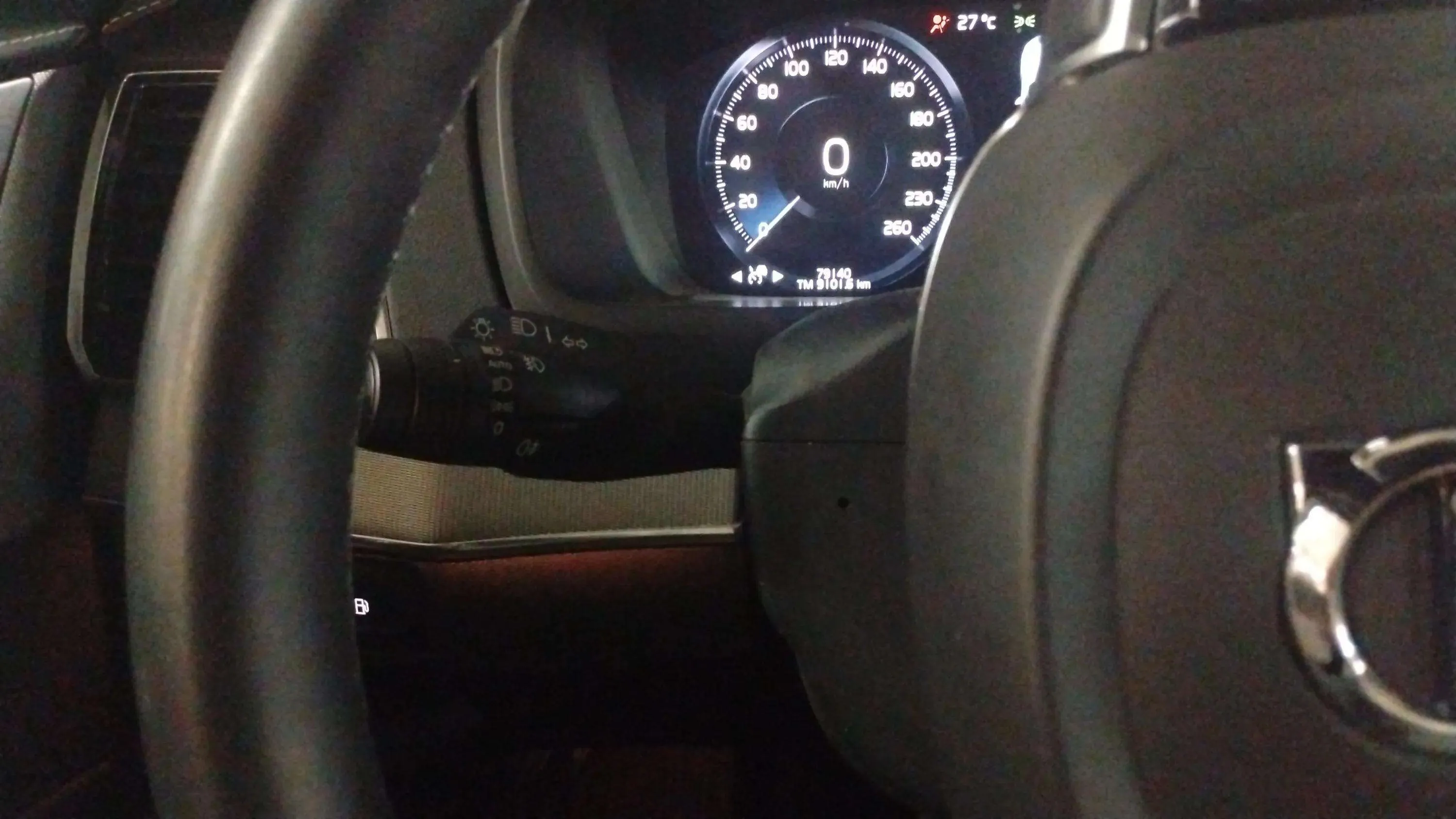 Volvo XC90 2.0 T8 AWD Plus Dark Recharge - foto 22