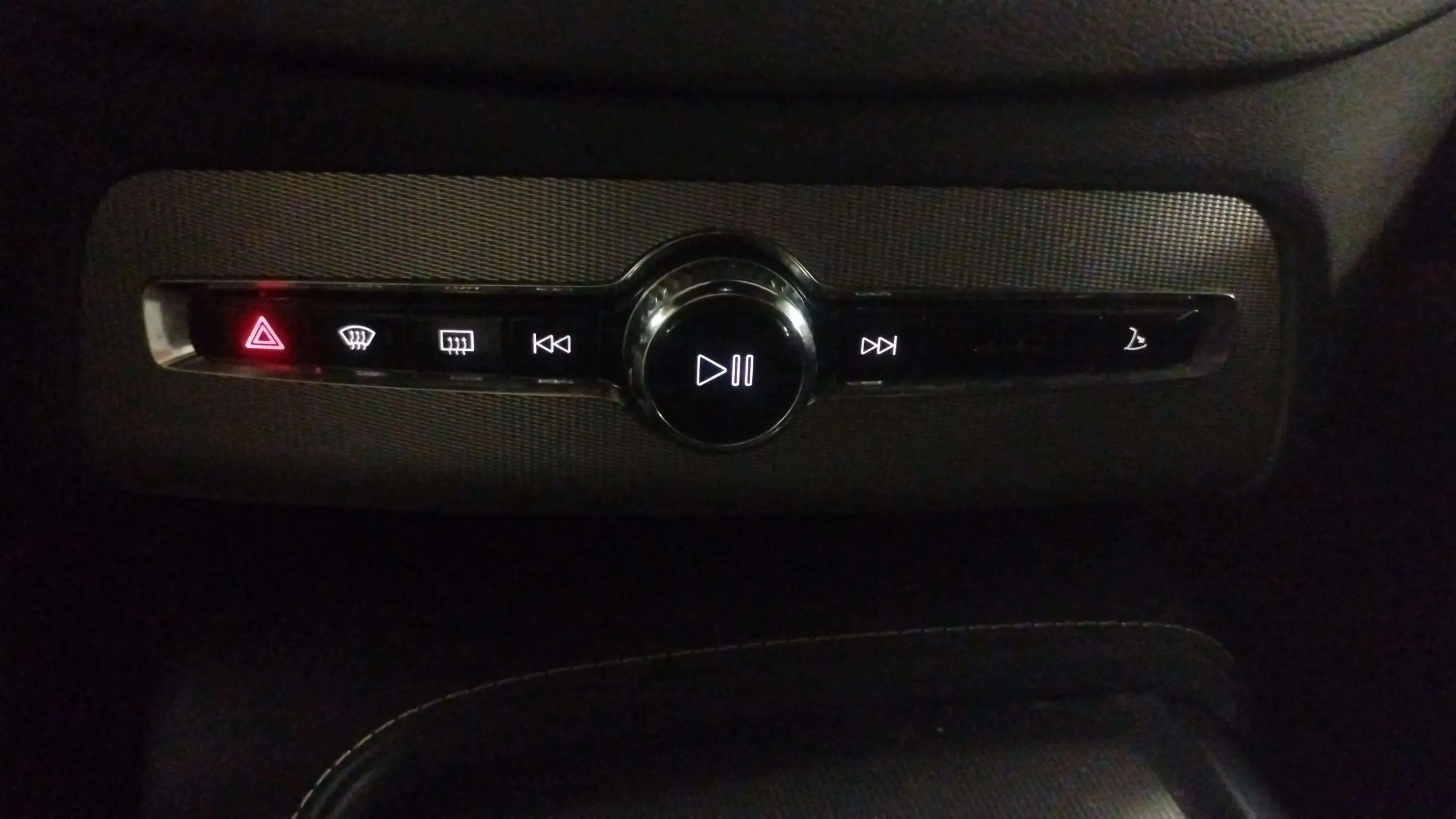 Volvo XC90 2.0 B5 D AWD R-Design - foto 16