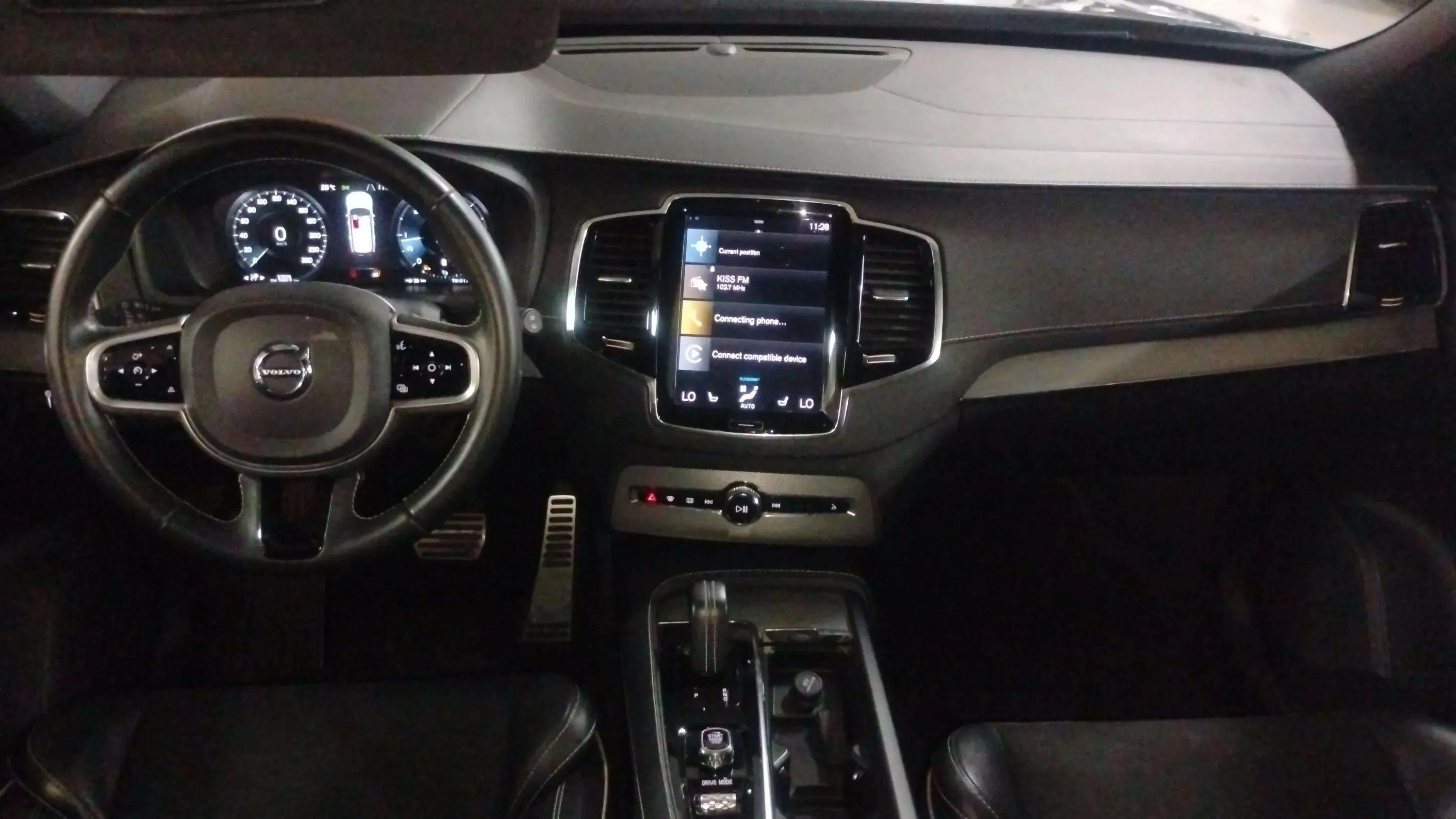 Volvo XC90 2.0 B5 D AWD R-Design - foto 14