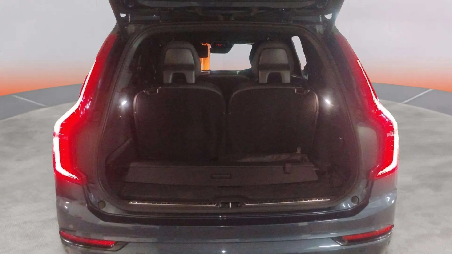 Volvo XC90 2.0 B5 D AWD R-Design - foto 21