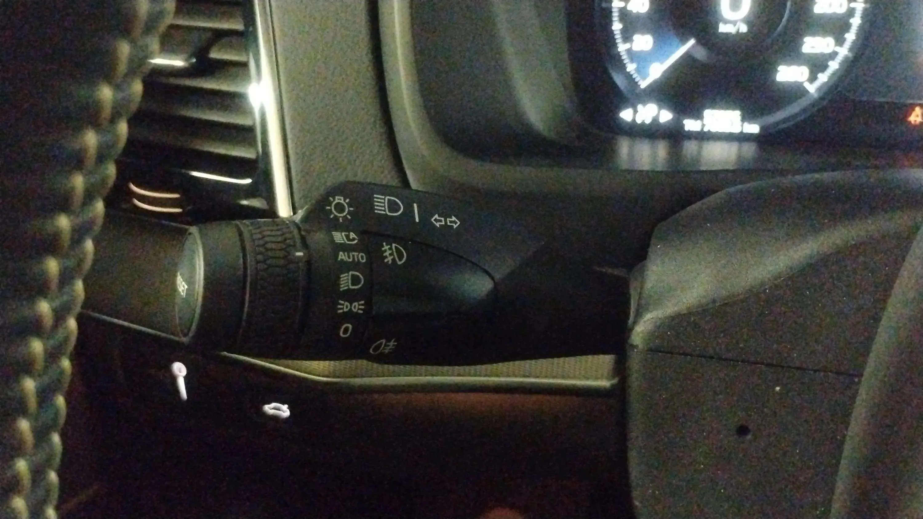Volvo XC90 2.0 B5 D AWD R-Design - foto 19