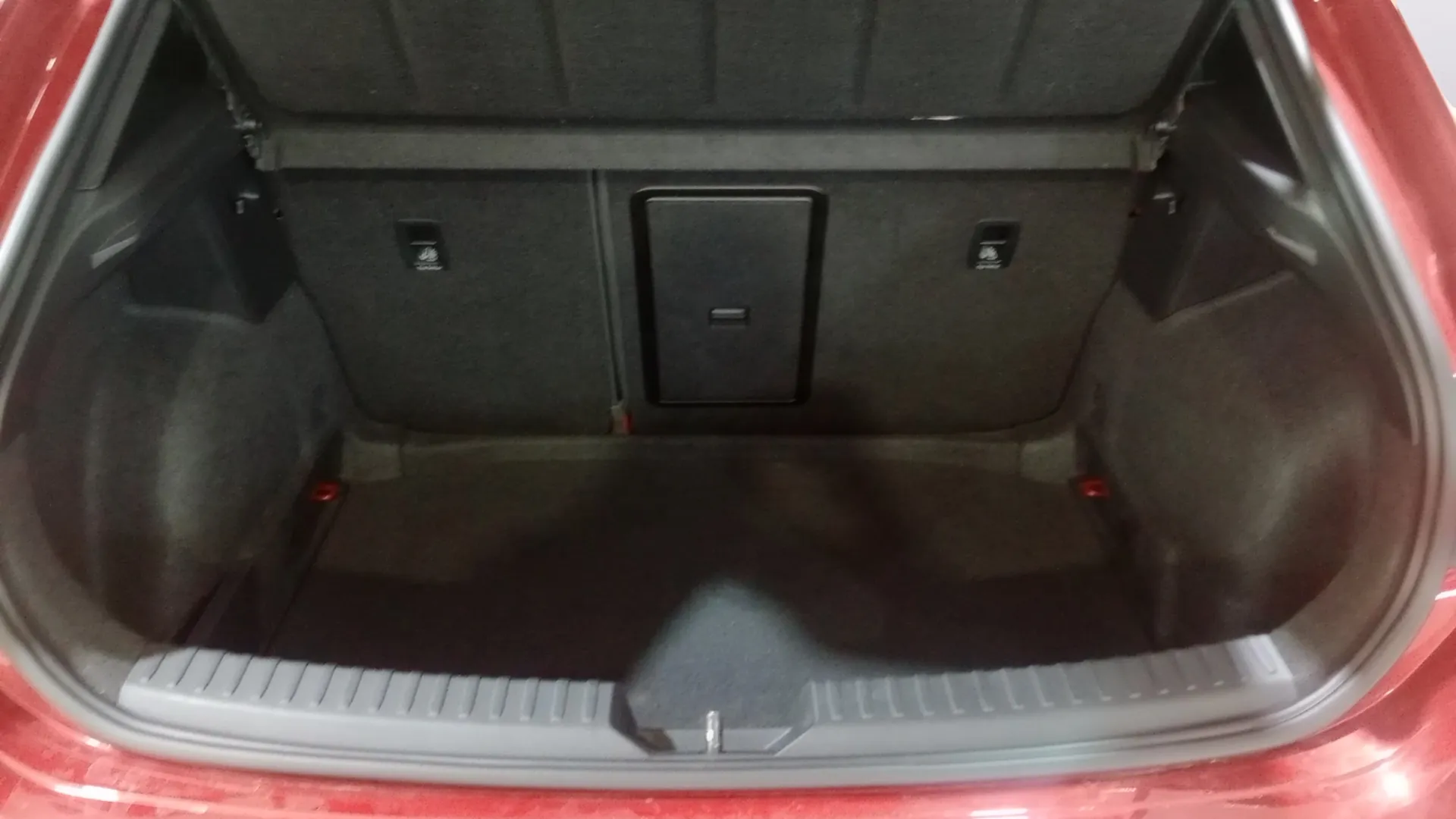 SEAT León 2.0 TDI DSG-7 FR - foto 9