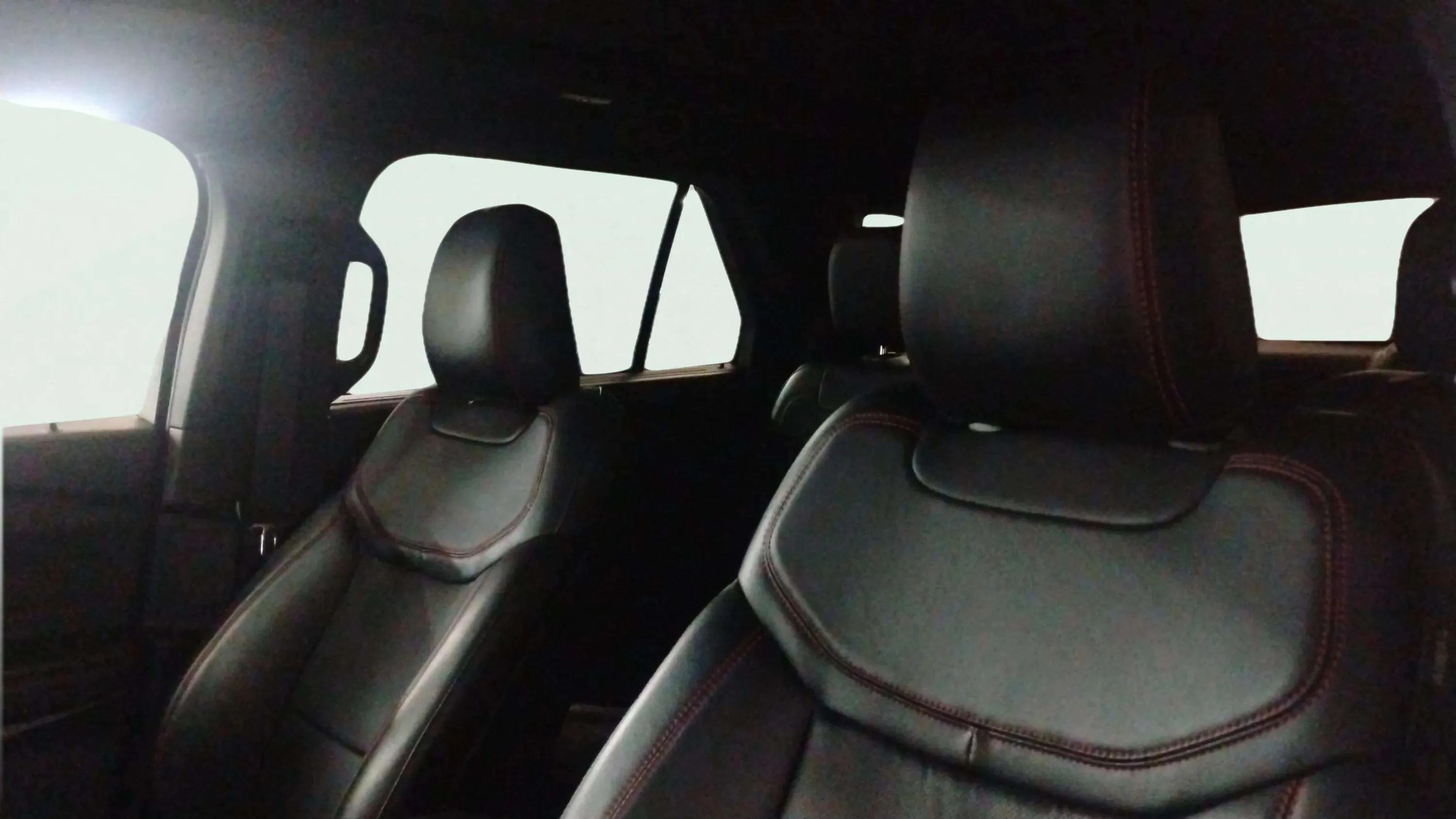 Ford Explorer 3.0 PHEV AWD ST-Line - foto 7
