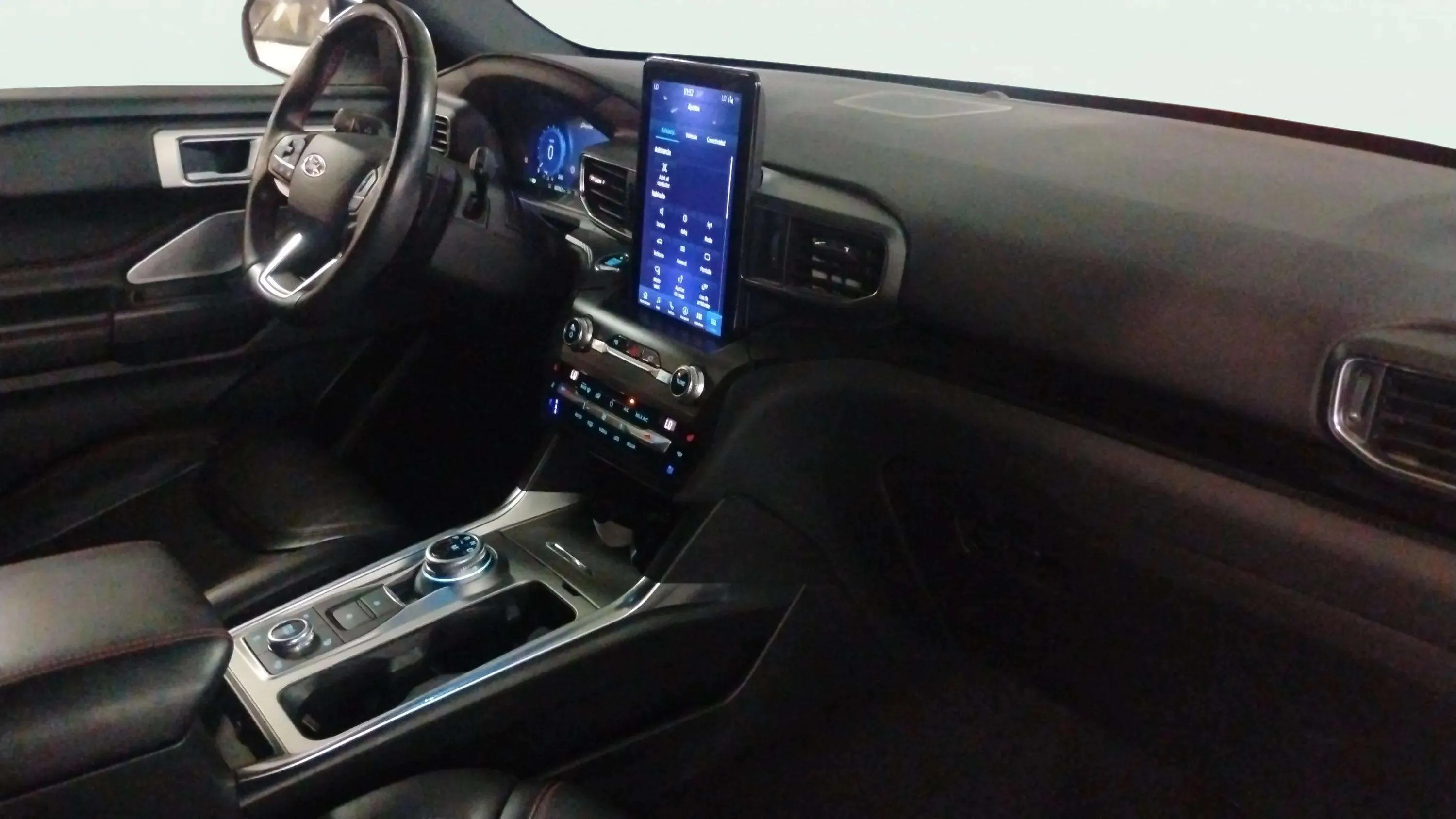 Ford Explorer 3.0 PHEV AWD ST-Line - foto 14