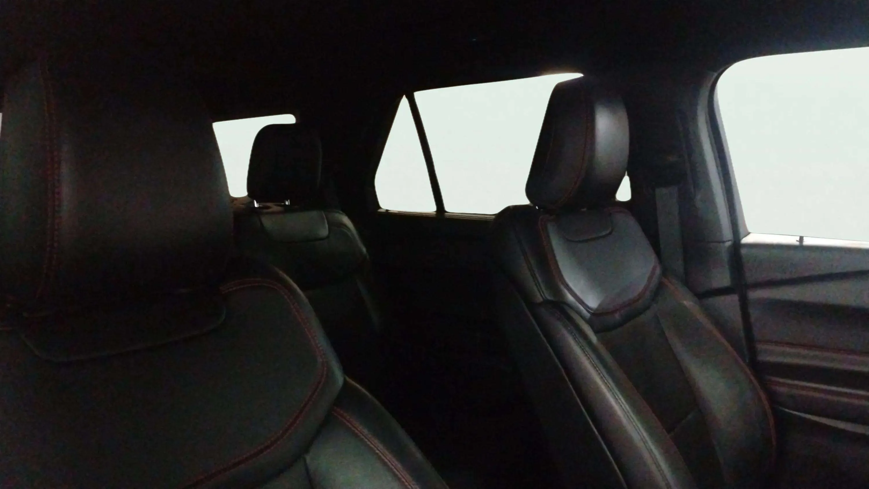 Ford Explorer 3.0 PHEV AWD ST-Line - foto 15