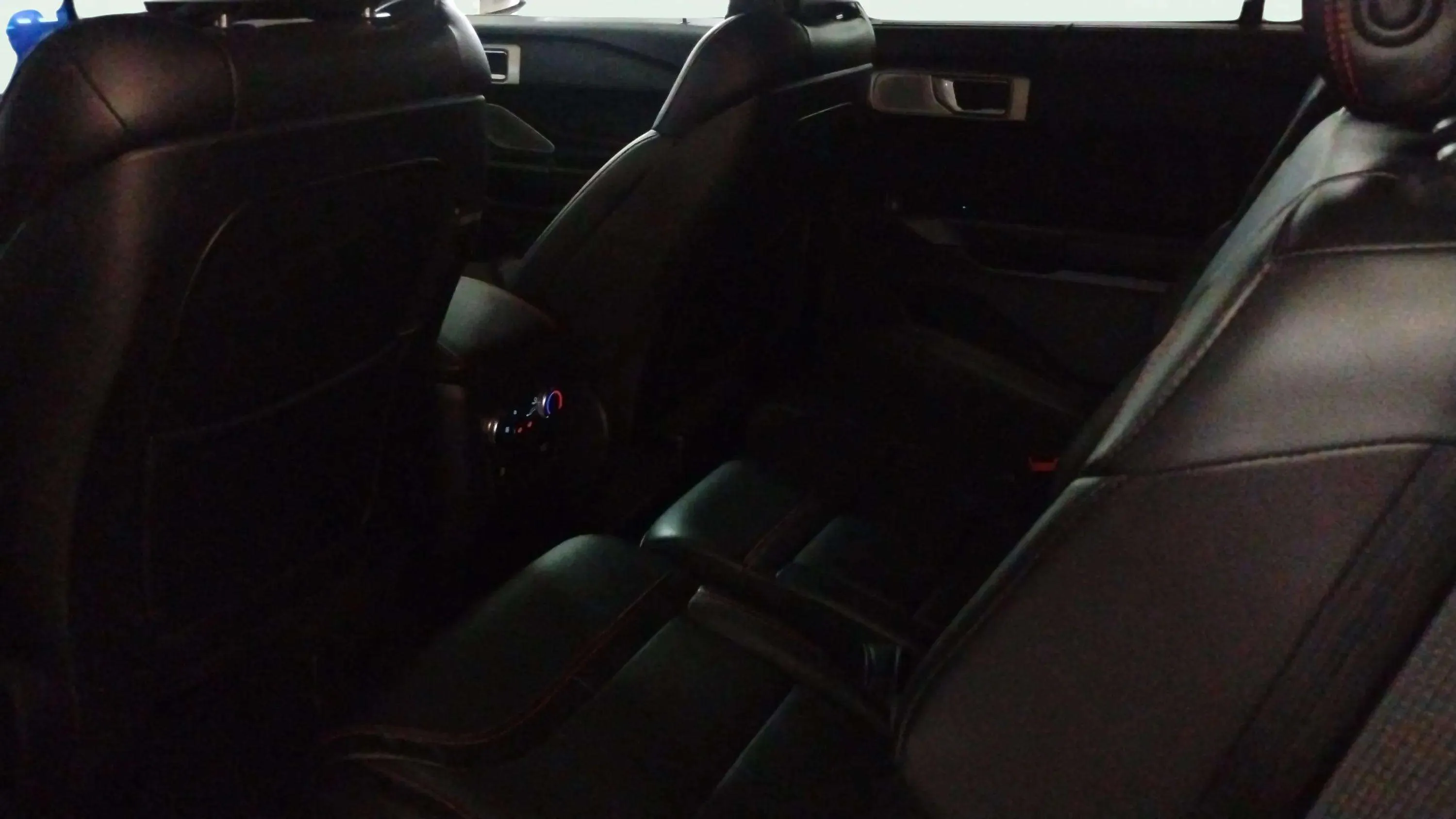 Ford Explorer 3.0 PHEV AWD ST-Line - foto 8