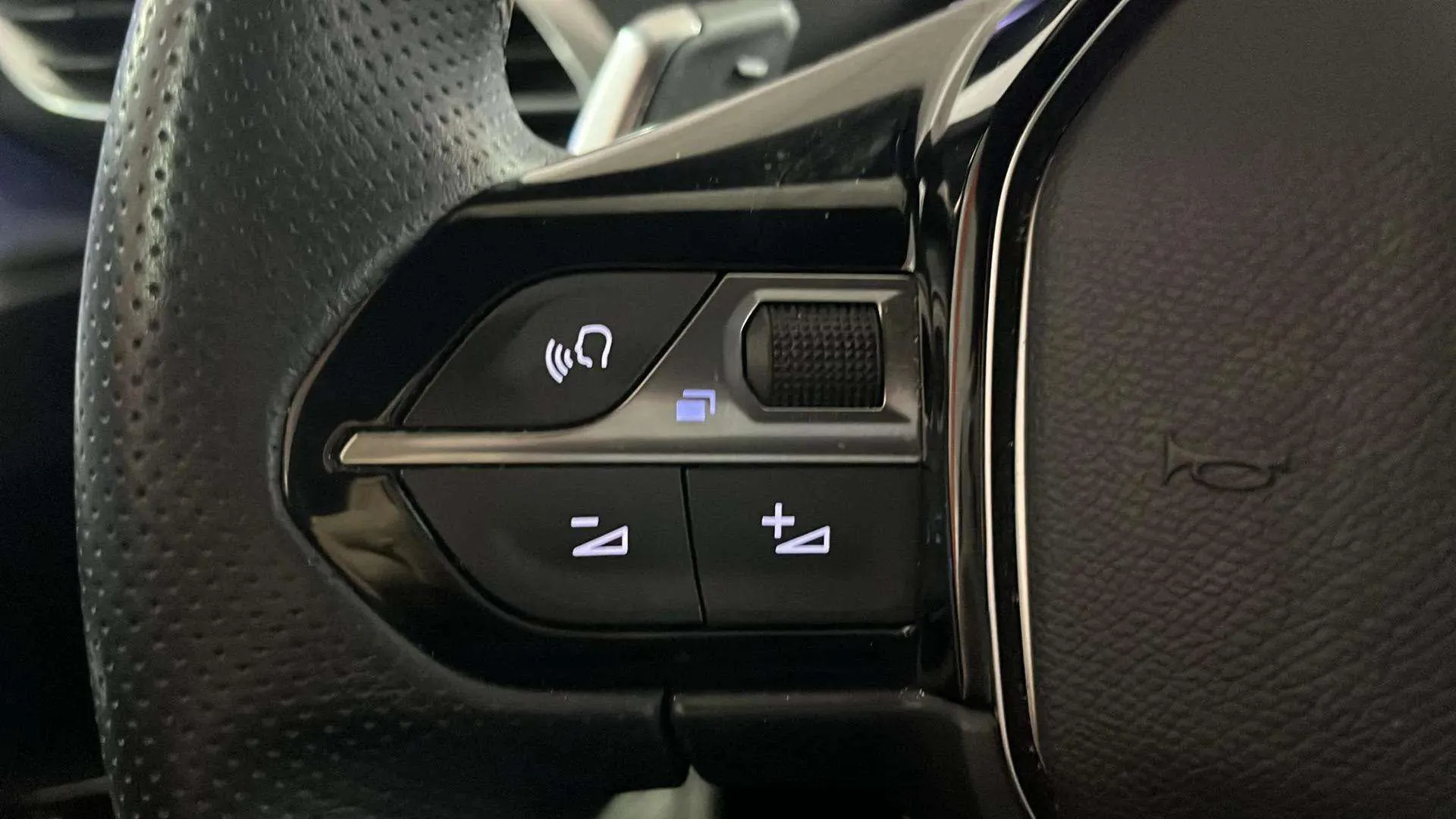 Peugeot 3008 1.5 BlueHDi GT EAT8 - foto 11