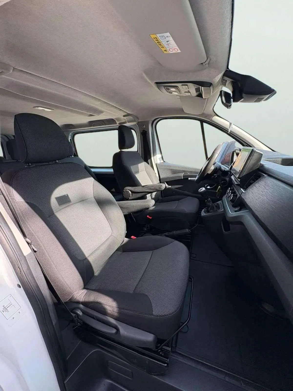 Renault Trafic Combi 9 Energy Blue dCi - foto 10