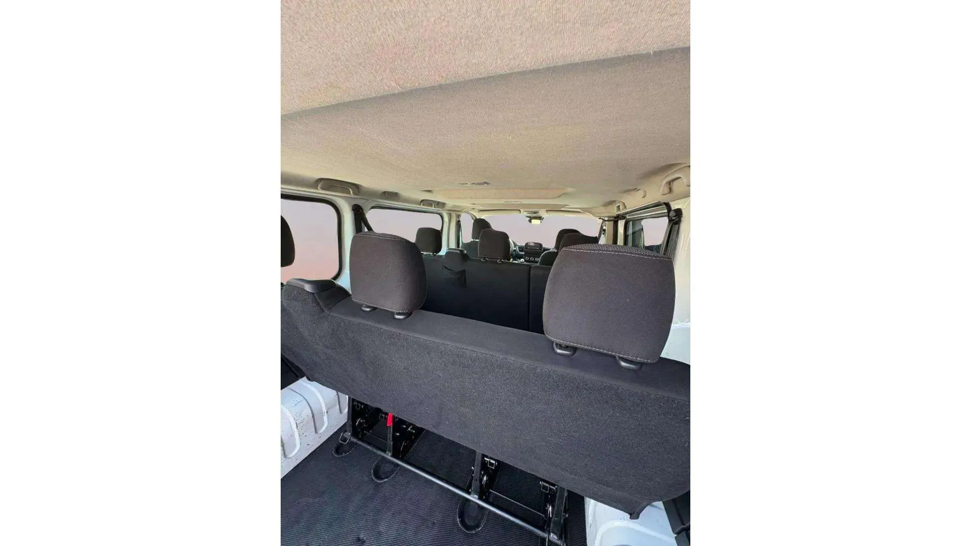 Renault Trafic Combi 9 Energy Blue dCi - foto 8