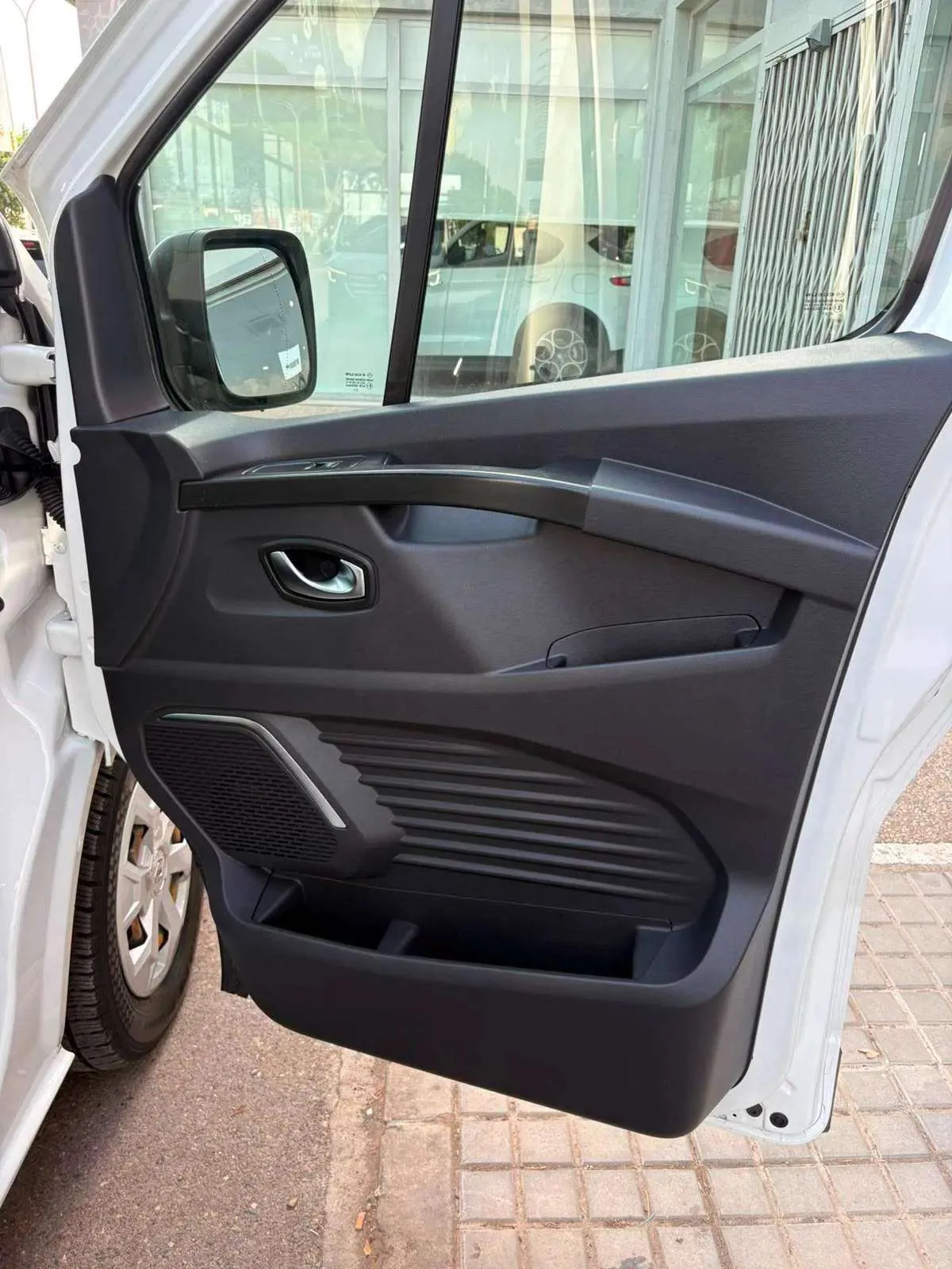 Renault Trafic Combi 9 Energy Blue dCi - foto 12