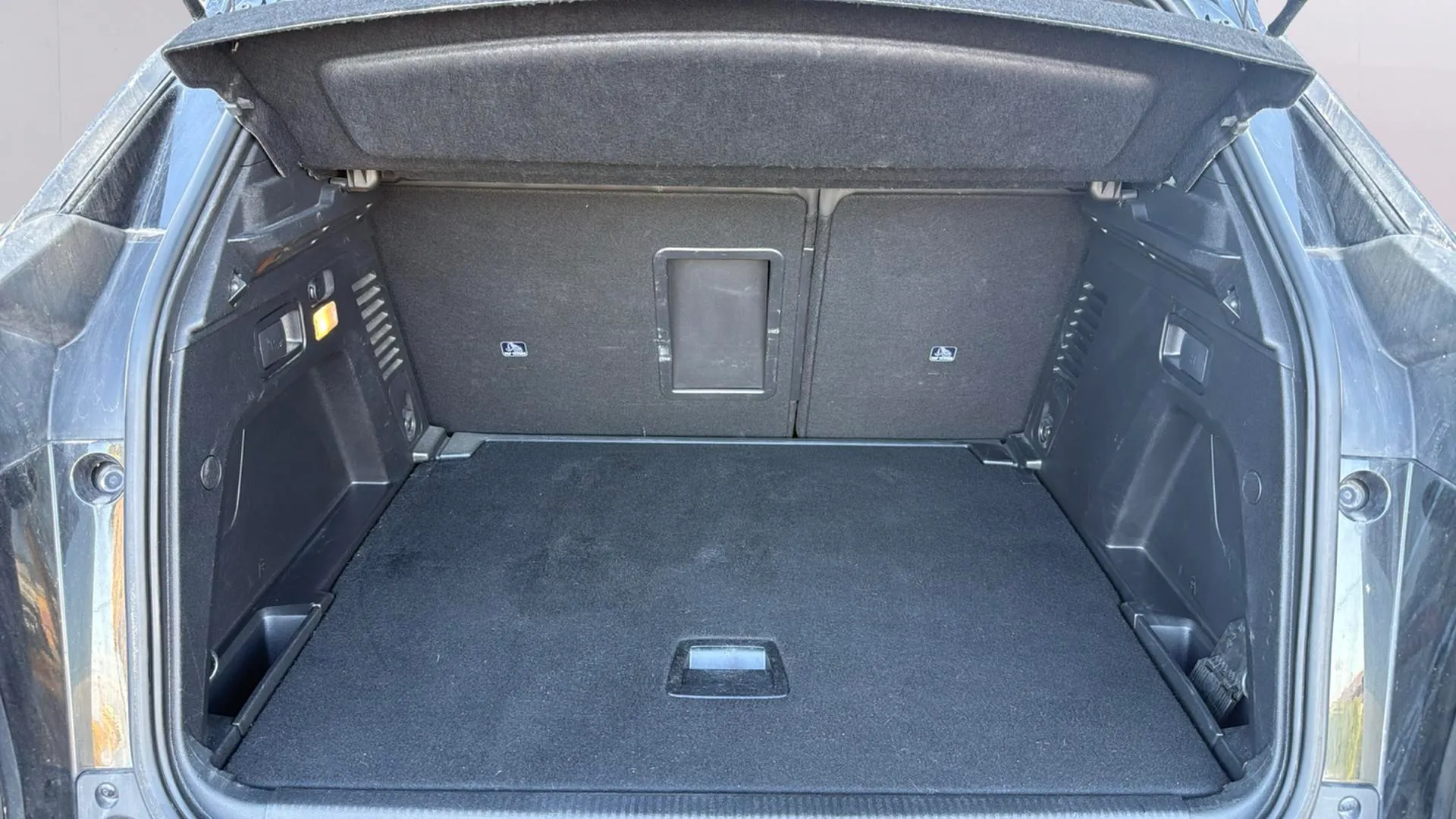 Peugeot 3008 1.5 BlueHDi GT EAT8 - foto 19