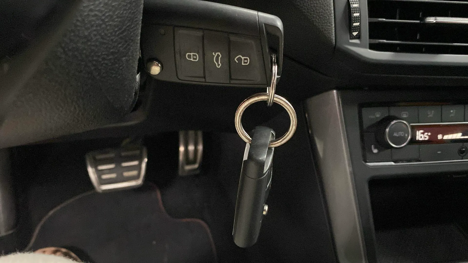 Volkswagen Polo GTI 2.0 TSI DSG - foto 13