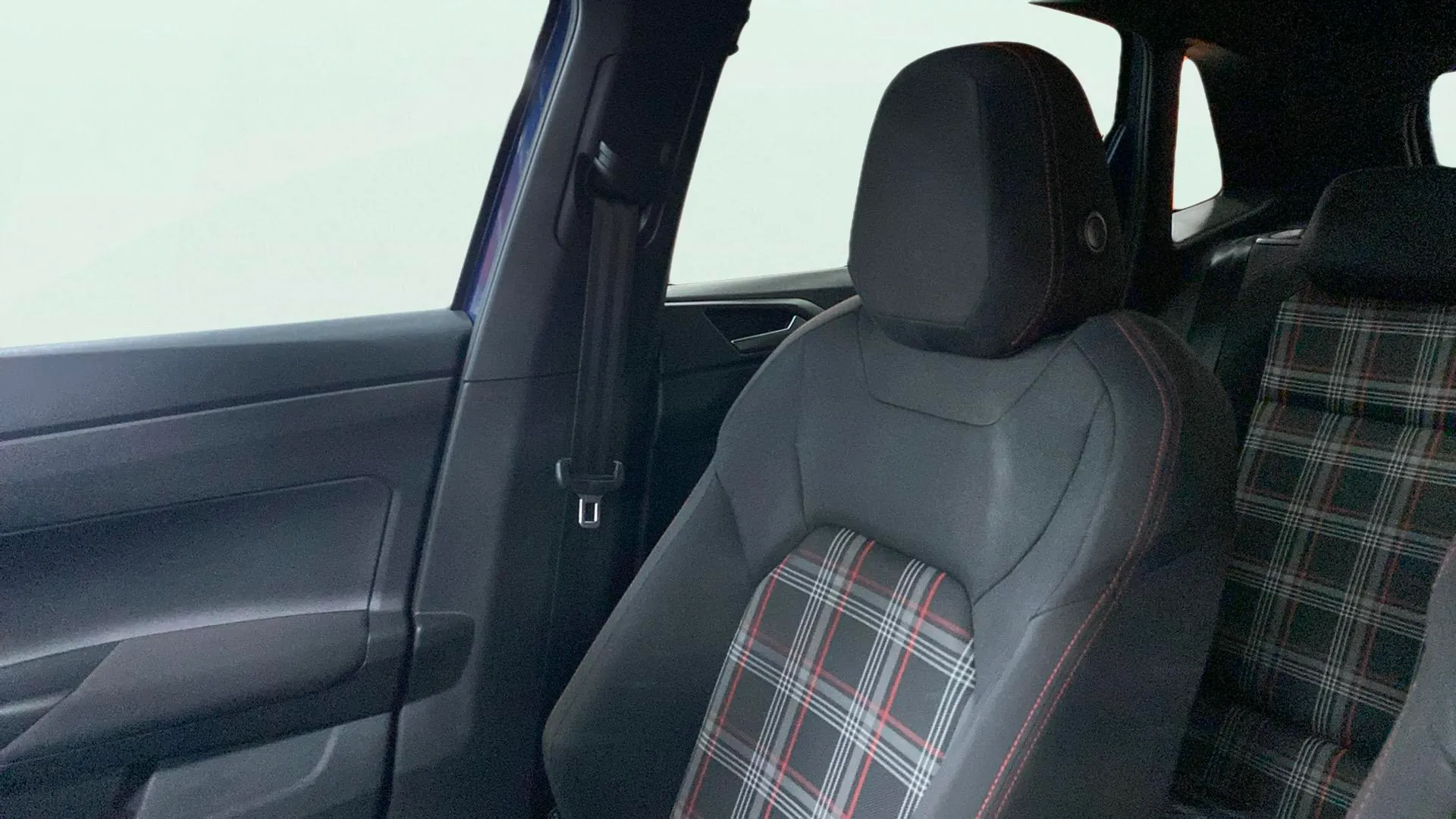 Volkswagen Polo GTI 2.0 TSI DSG - foto 25