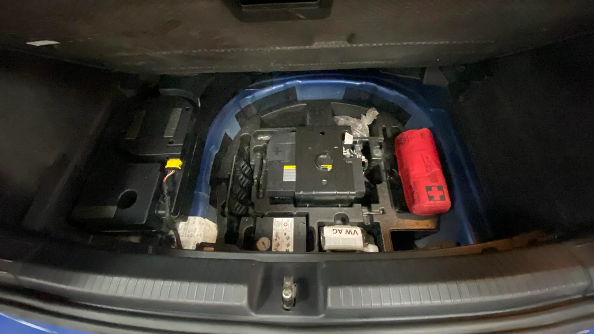 Volkswagen Polo GTI 2.0 TSI DSG - foto 31