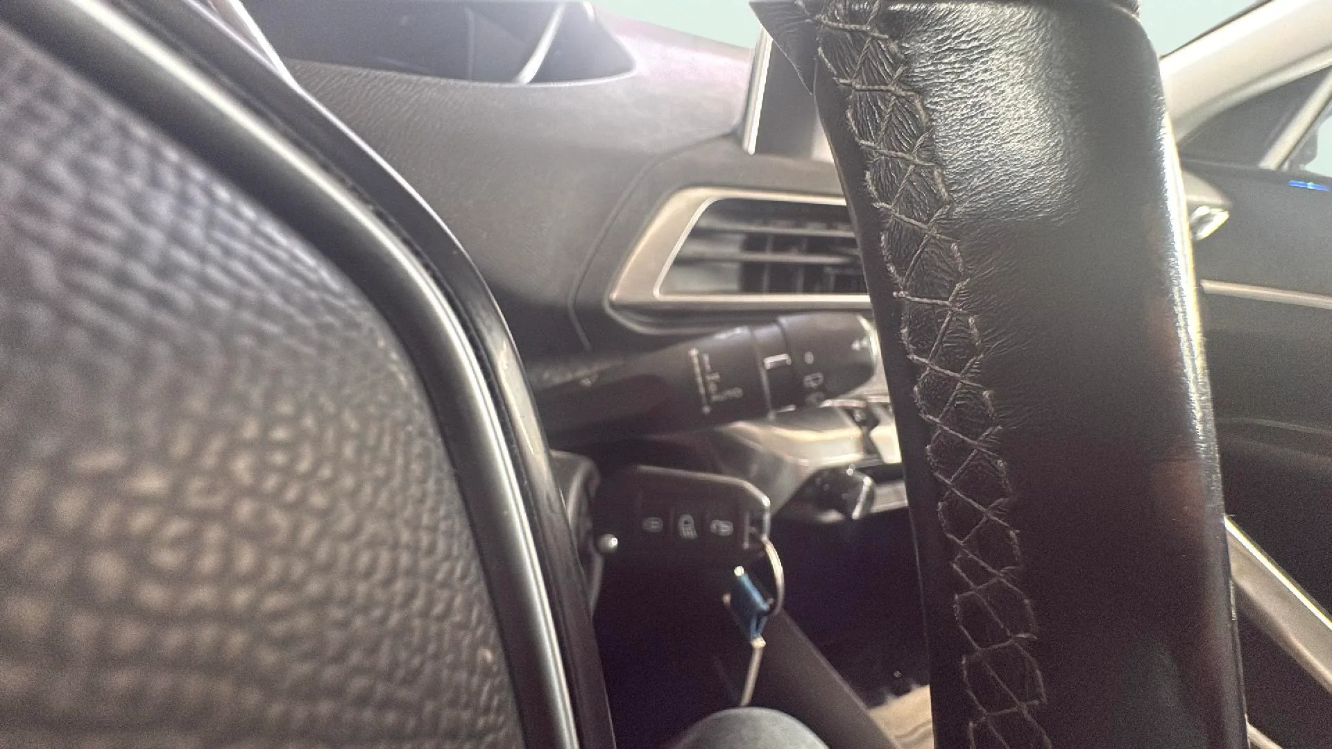 Peugeot 3008 1.5L BlueHDi Allure - foto 14