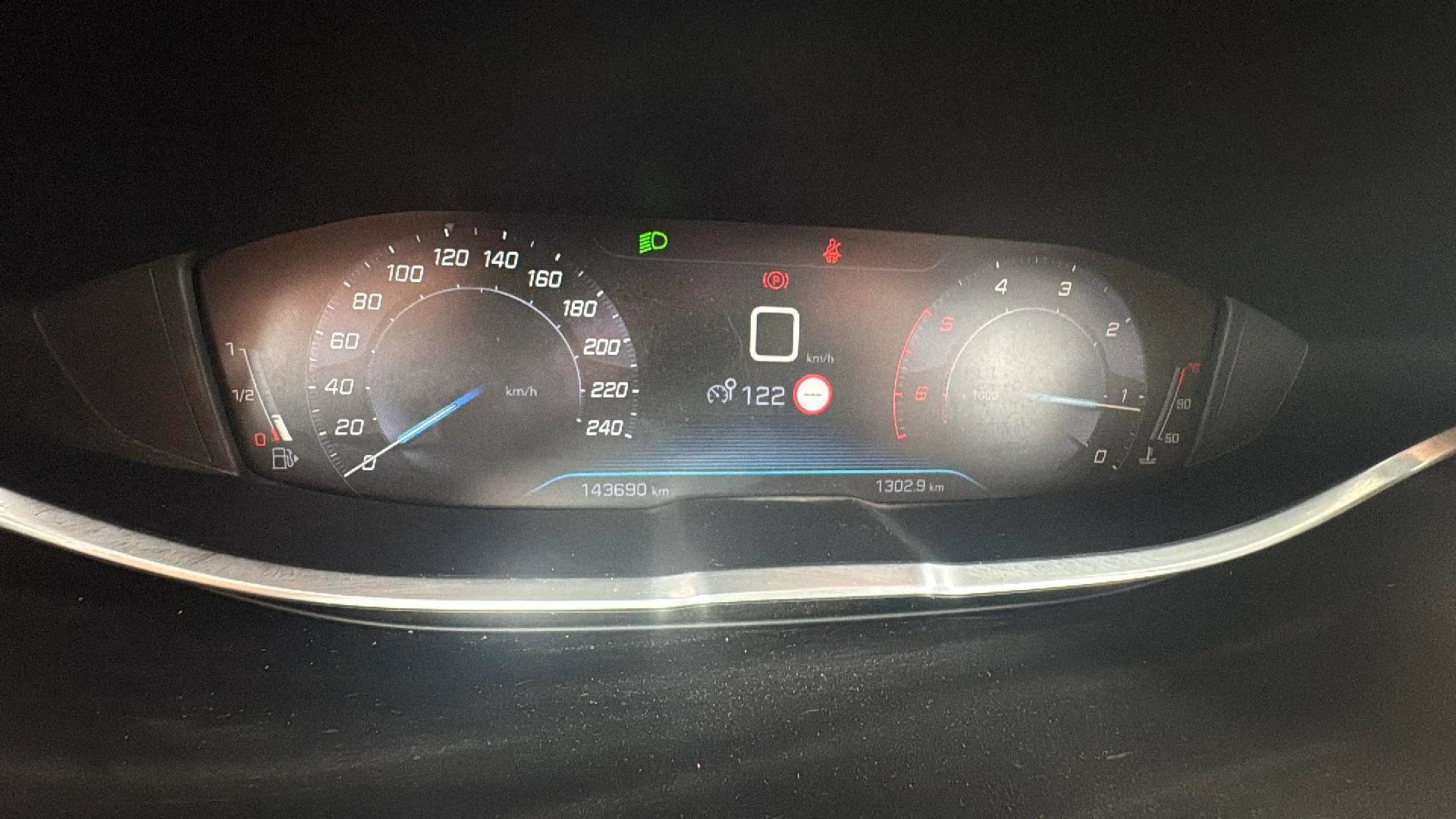 Peugeot 3008 1.5L BlueHDi Allure - foto 10