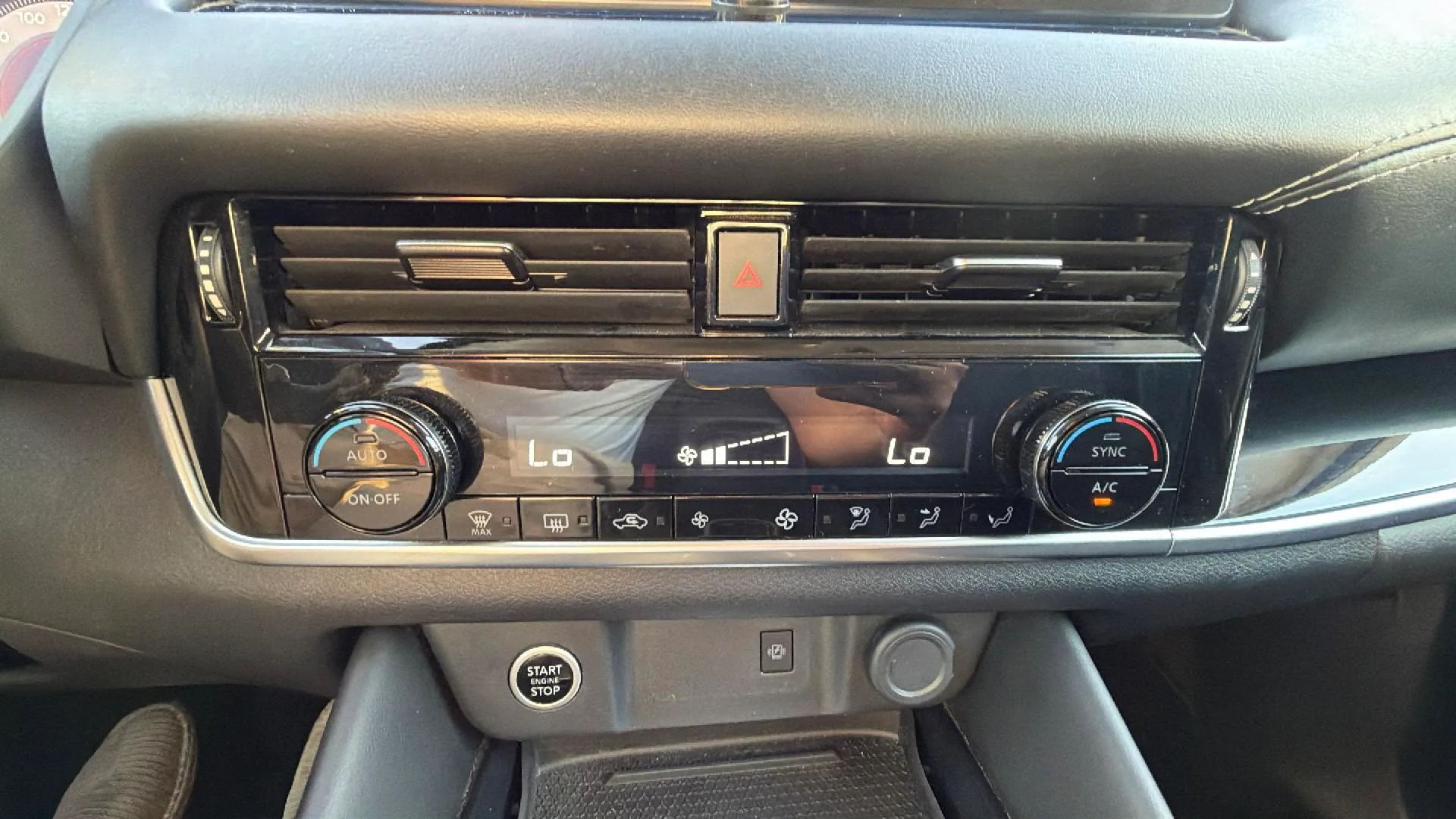 Nissan Qashqai DIG-T Xtronic N-Connecta - foto 22