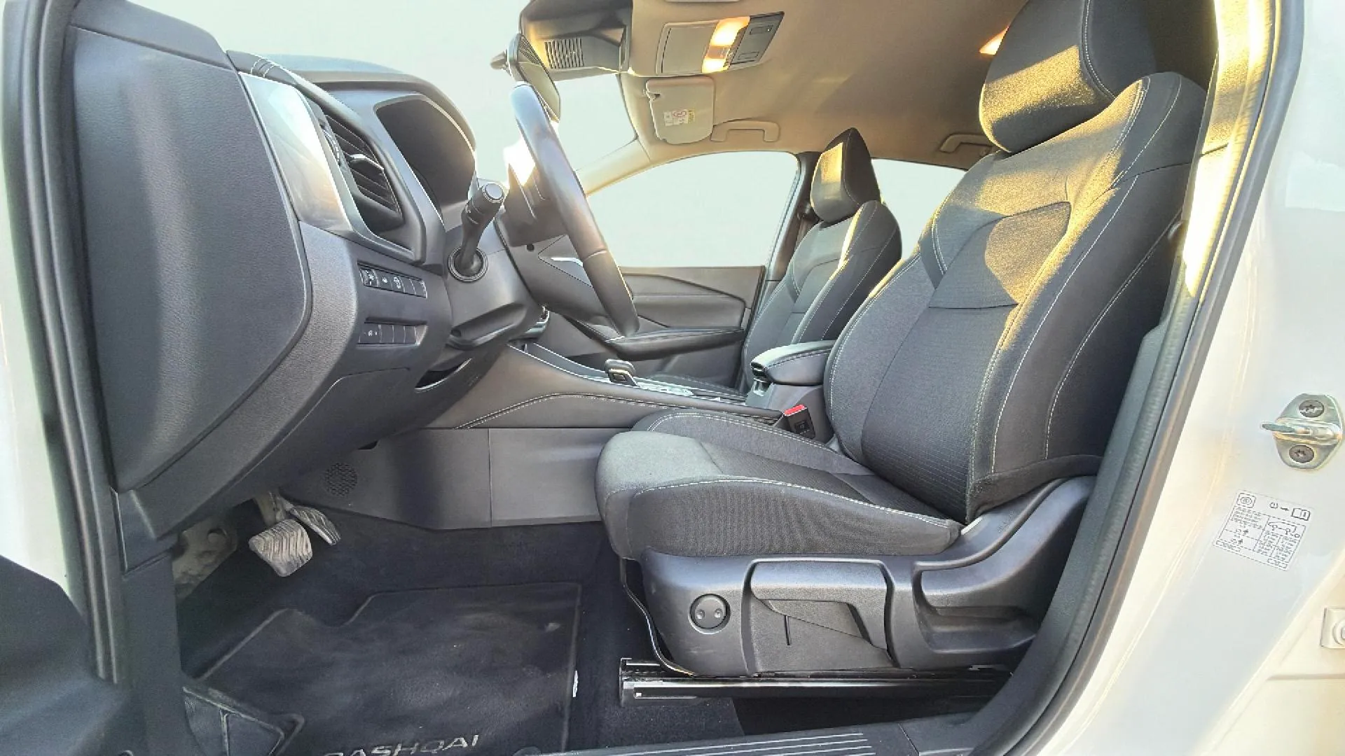 Nissan Qashqai DIG-T Xtronic N-Connecta - foto 14