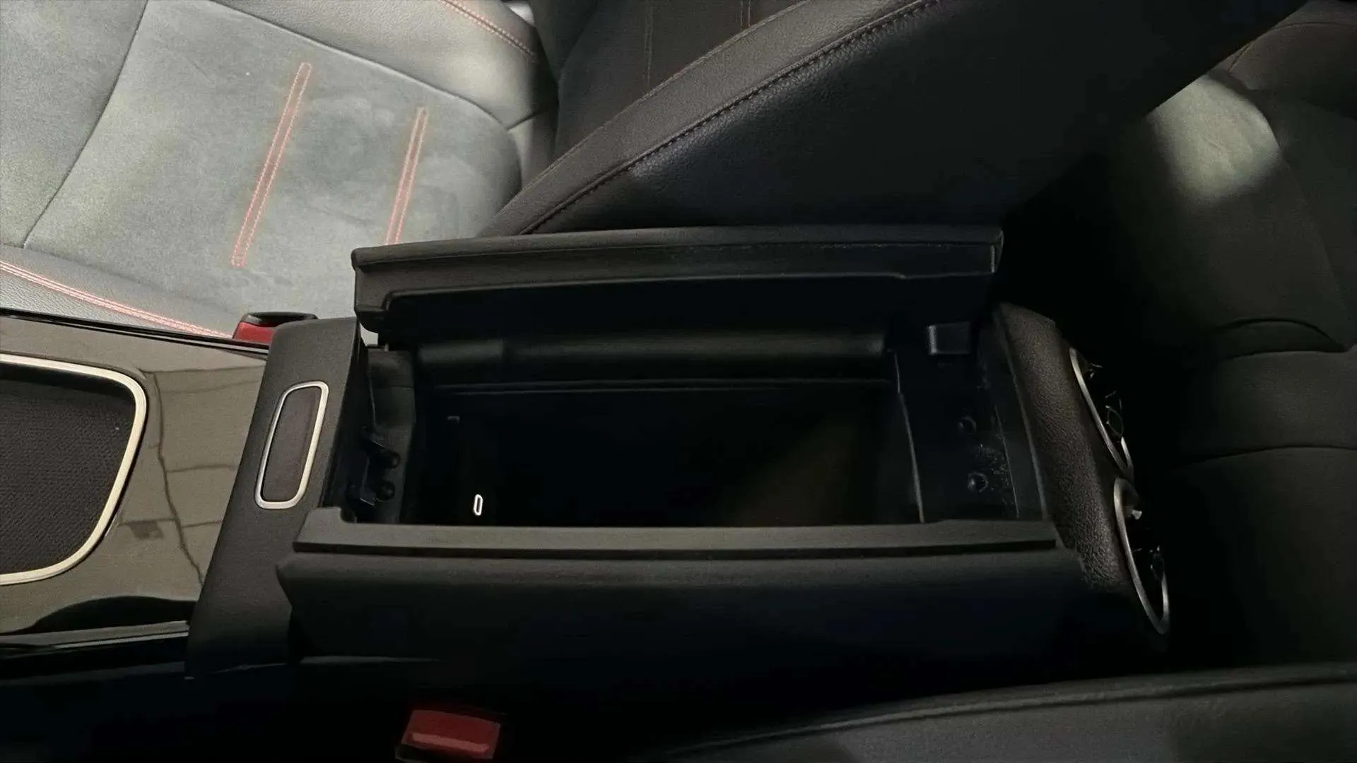 Mercedes-Benz Clase A A 250 e con tecnología híbrida EQ - foto 21
