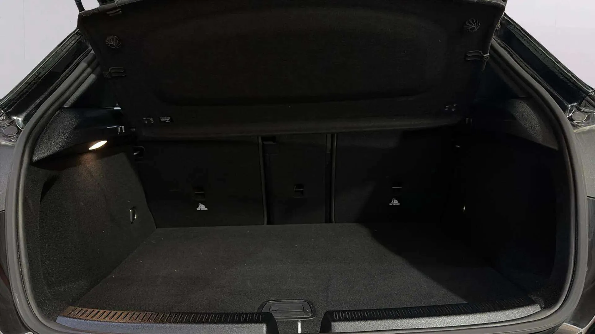 Mercedes-Benz Clase A A 250 e con tecnología híbrida EQ - foto 23