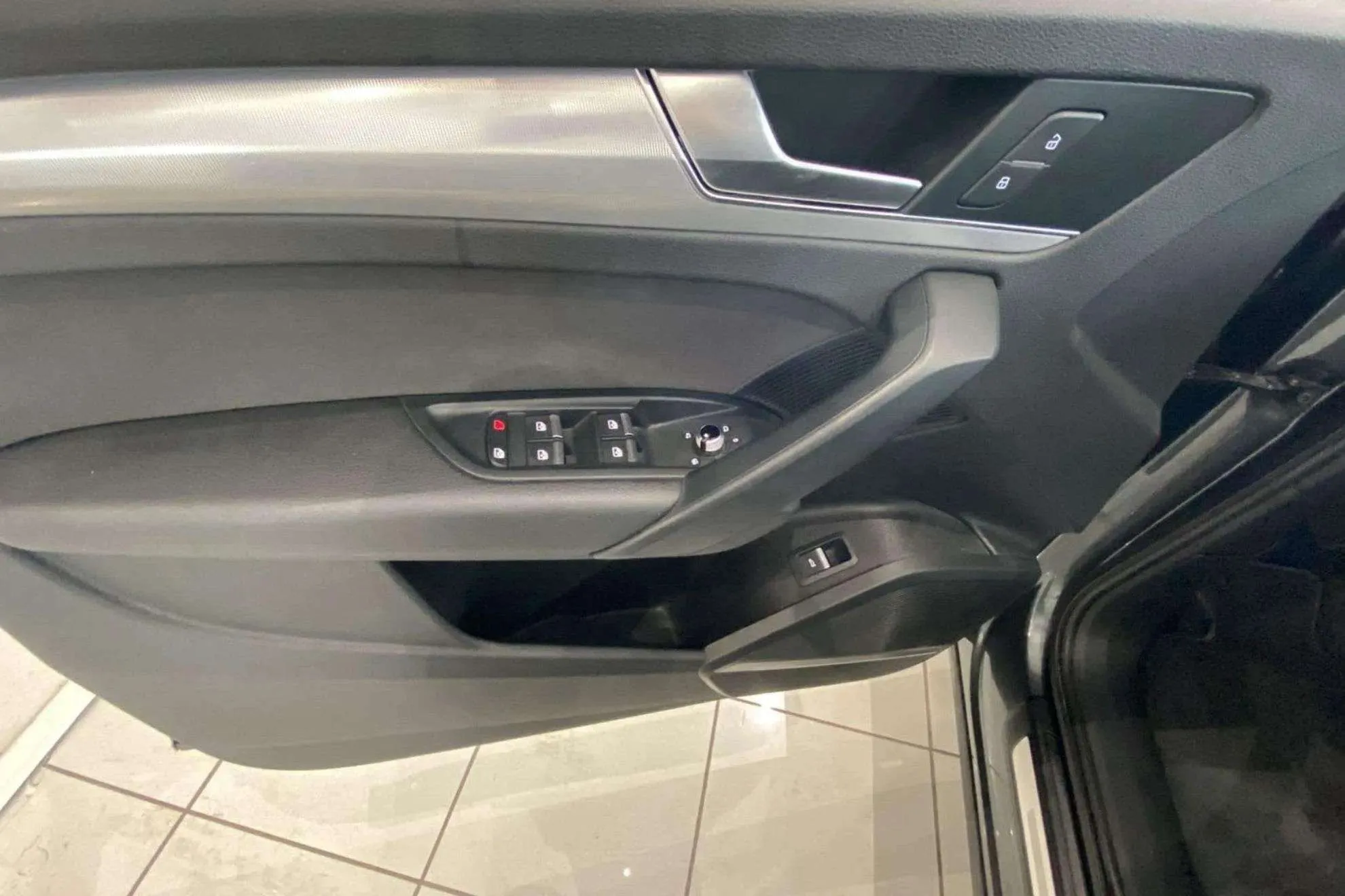 Audi Q5 2.0 TDI quattro S tronic - foto 26