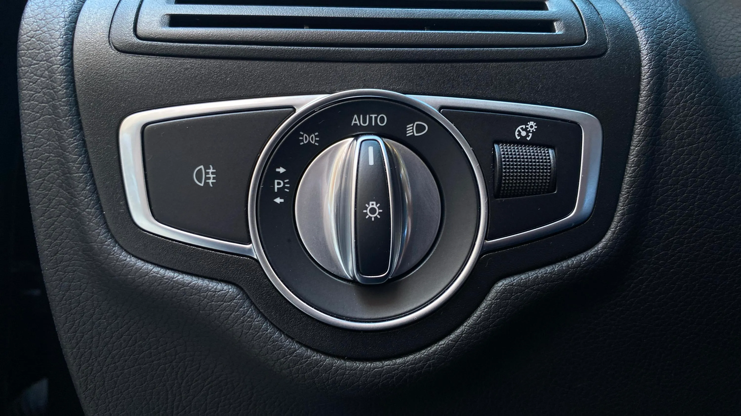 Mercedes-Benz GLC 200 d 4MATIC - foto 19