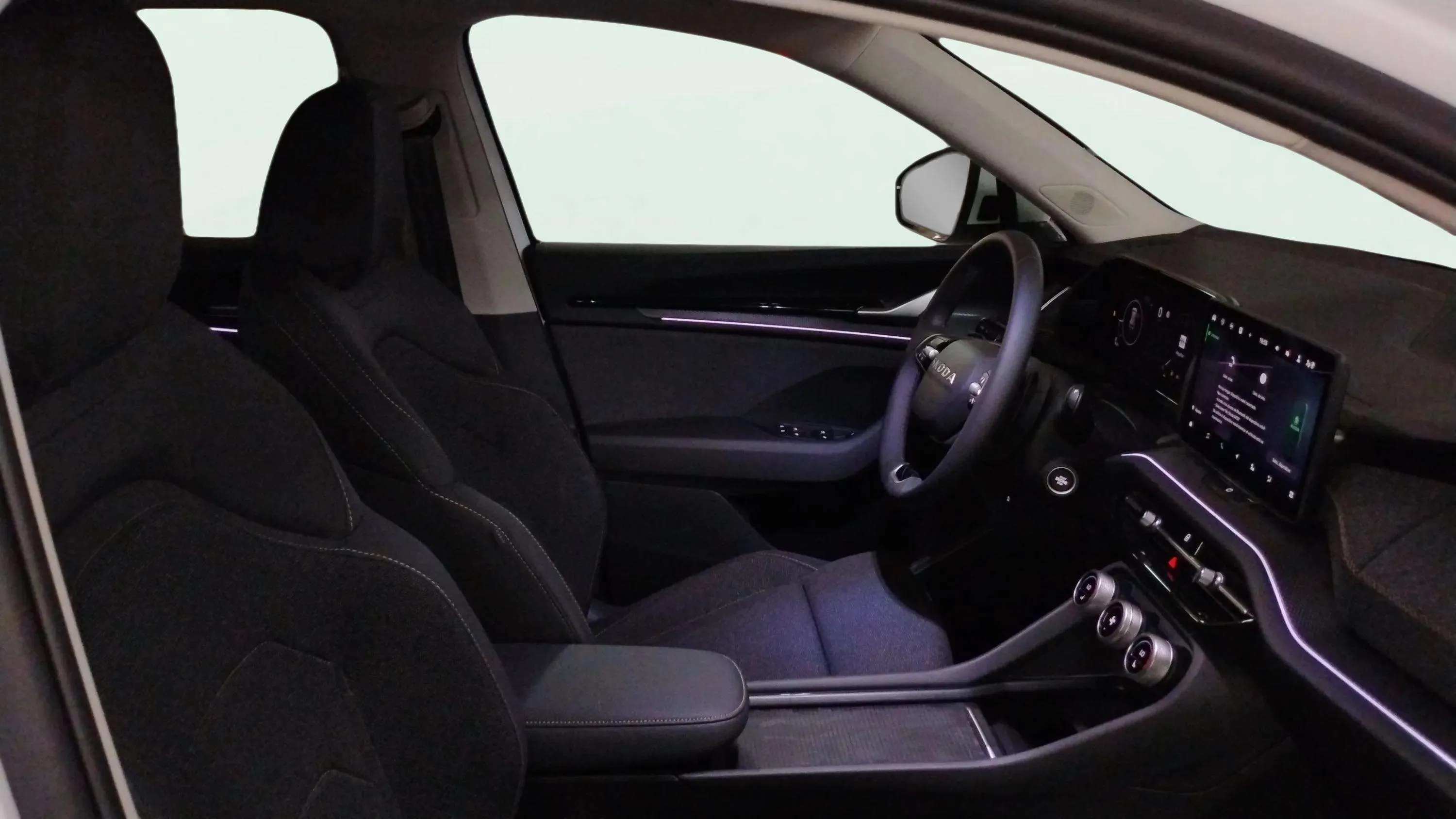 Škoda Kodiaq 2.0 TDI DSG Selection - foto 10
