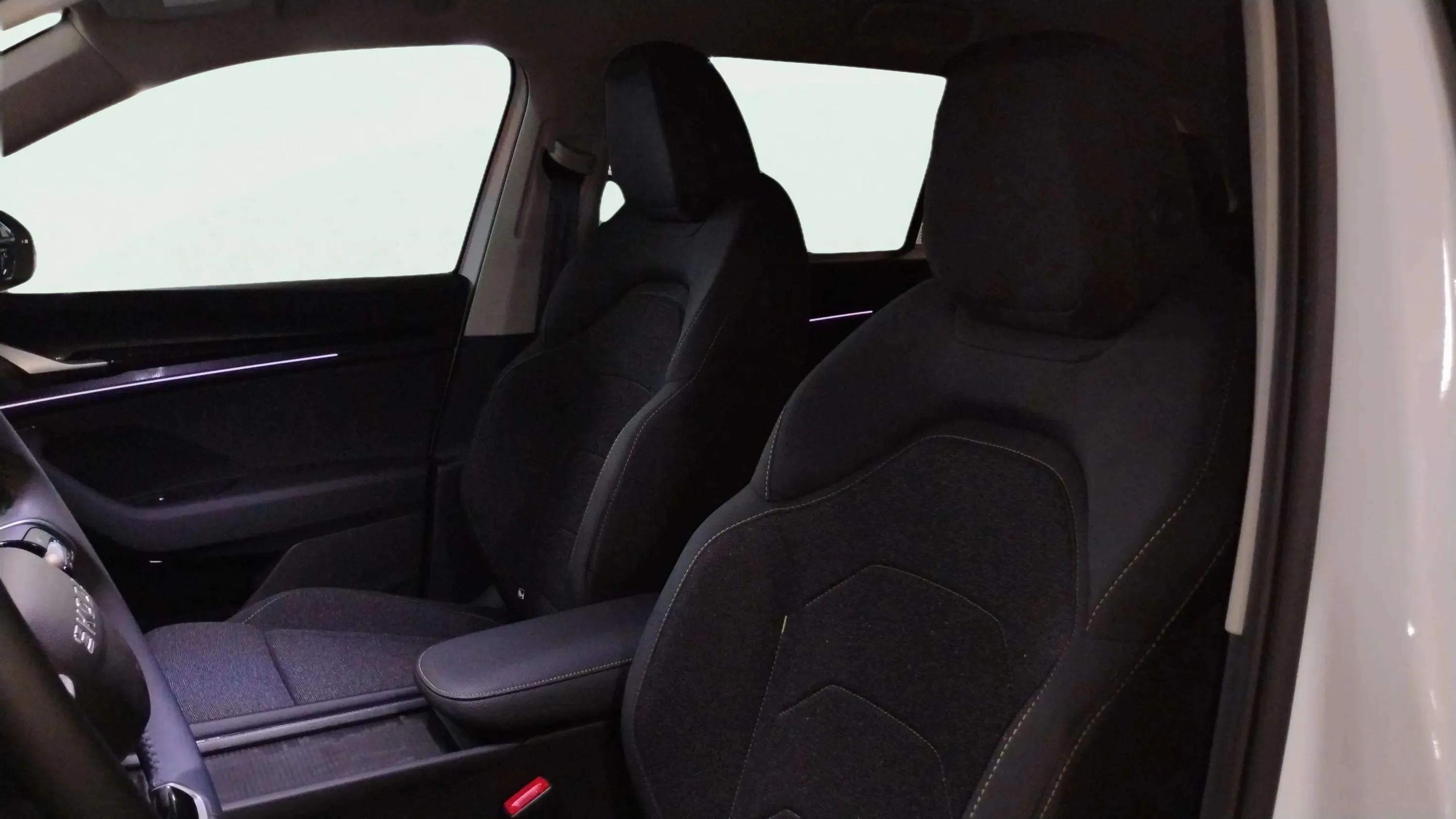 Škoda Kodiaq 2.0 TDI DSG Selection - foto 8