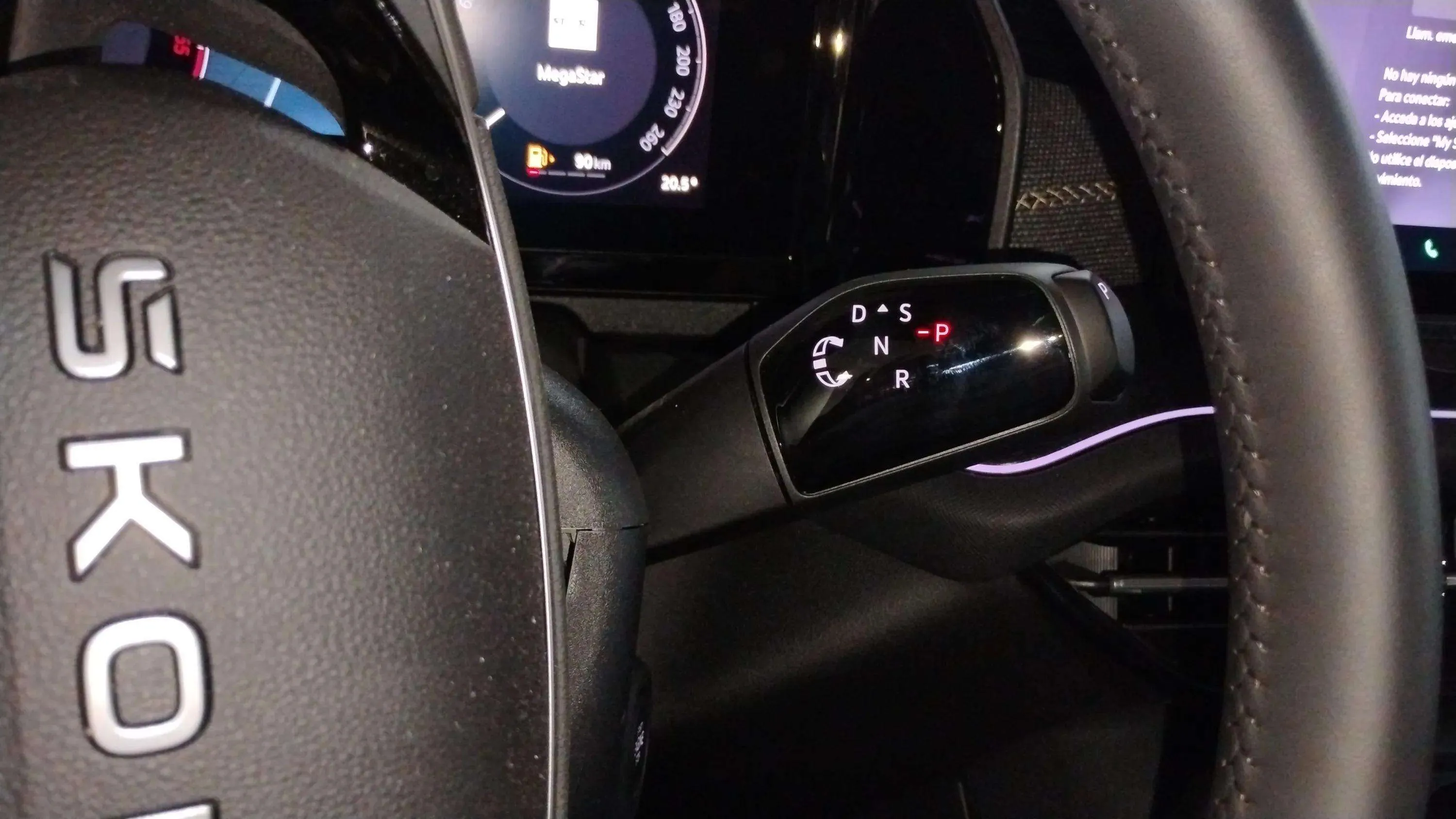 Škoda Kodiaq 2.0 TDI DSG Selection - foto 24