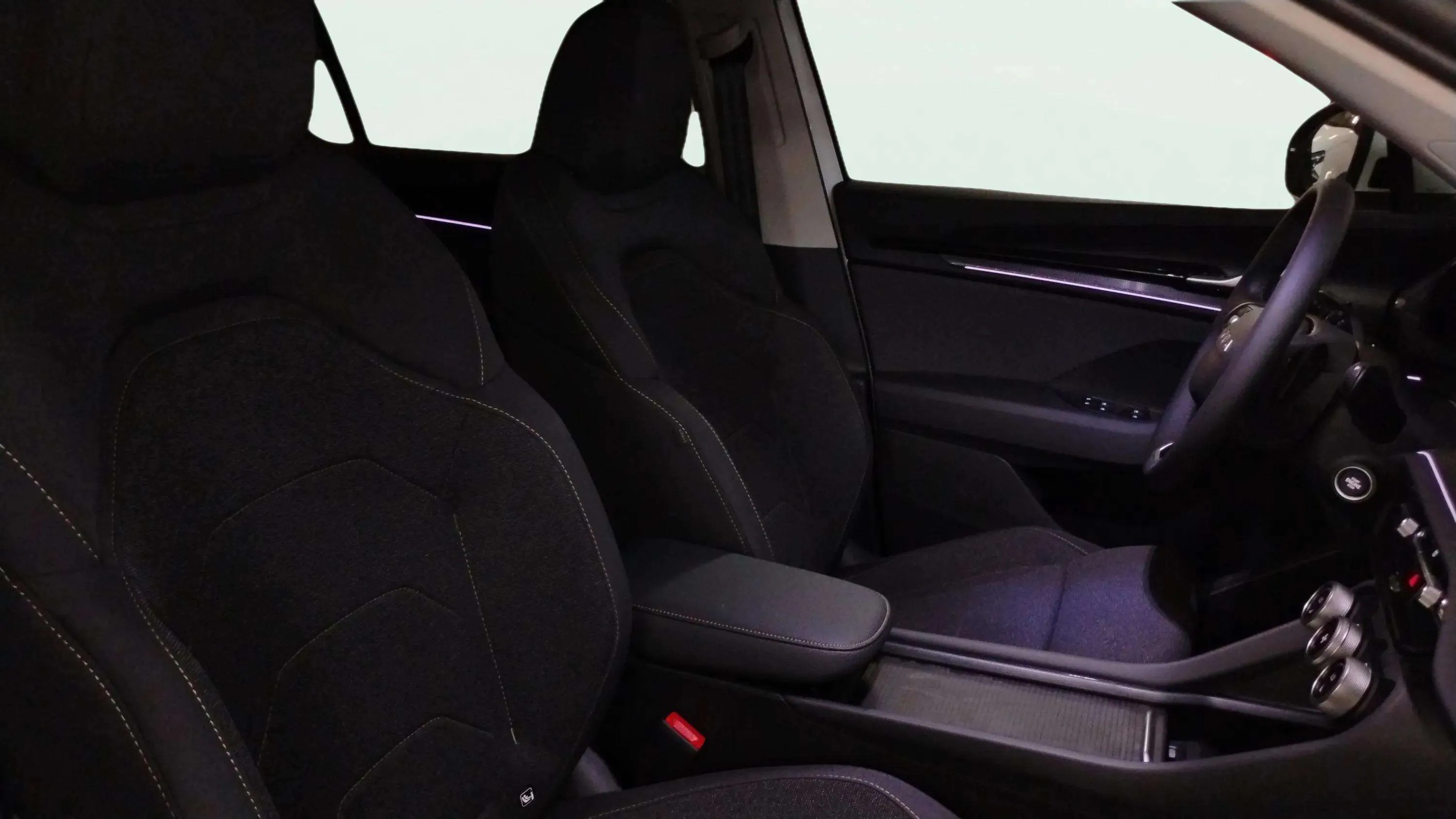 Škoda Kodiaq 2.0 TDI DSG Selection - foto 11