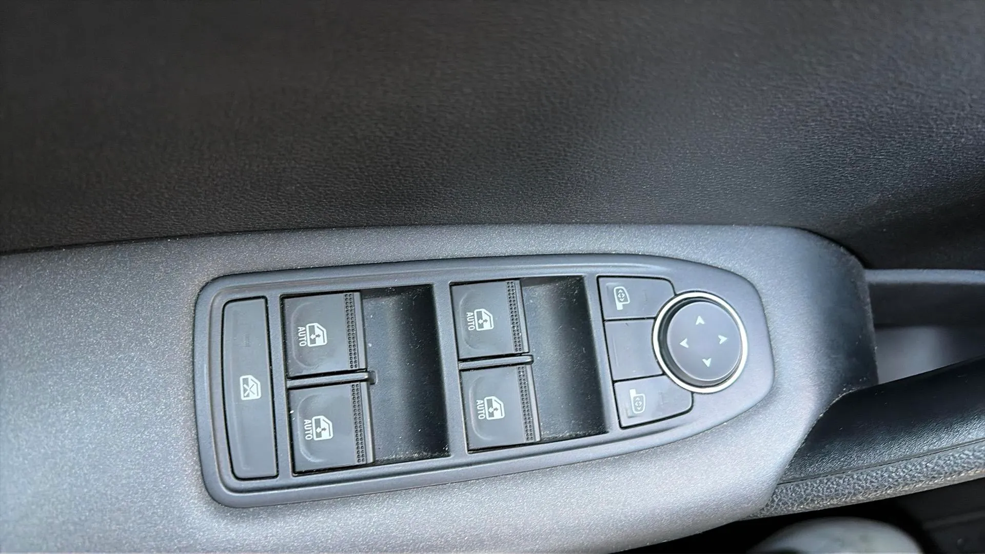 Renault Captur Intens E-Tech híbrido enchufable - foto 19