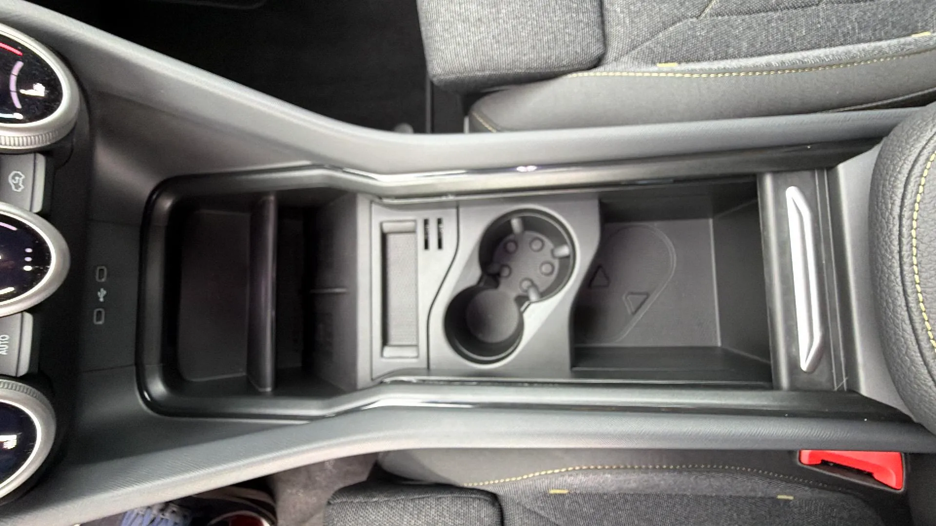 Škoda Kodiaq 2.0 TDI DSG Selection - foto 27